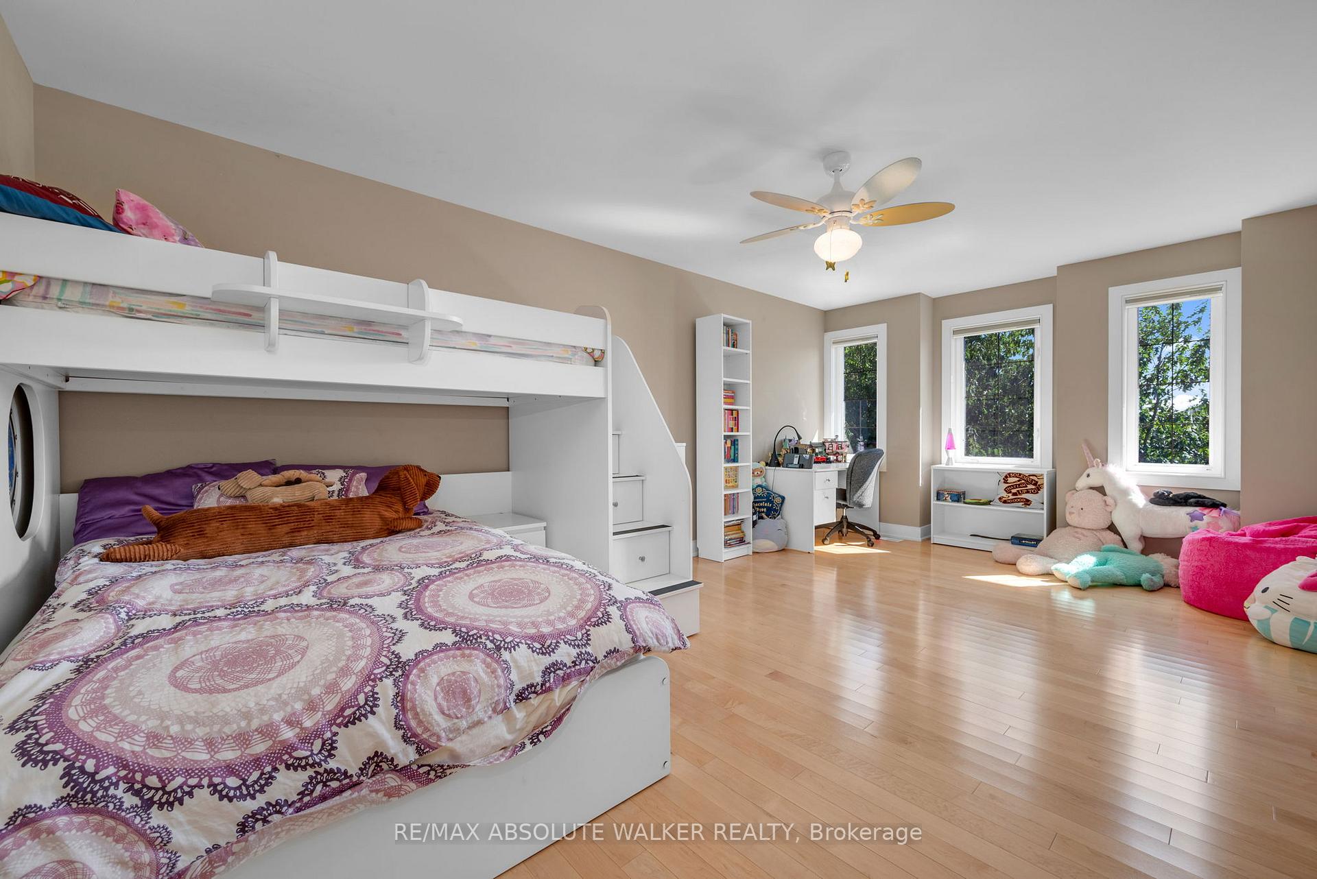 Photo 26 of 241 Madhu Crescent, Ottawa, Mooneys Bay — HOMEH