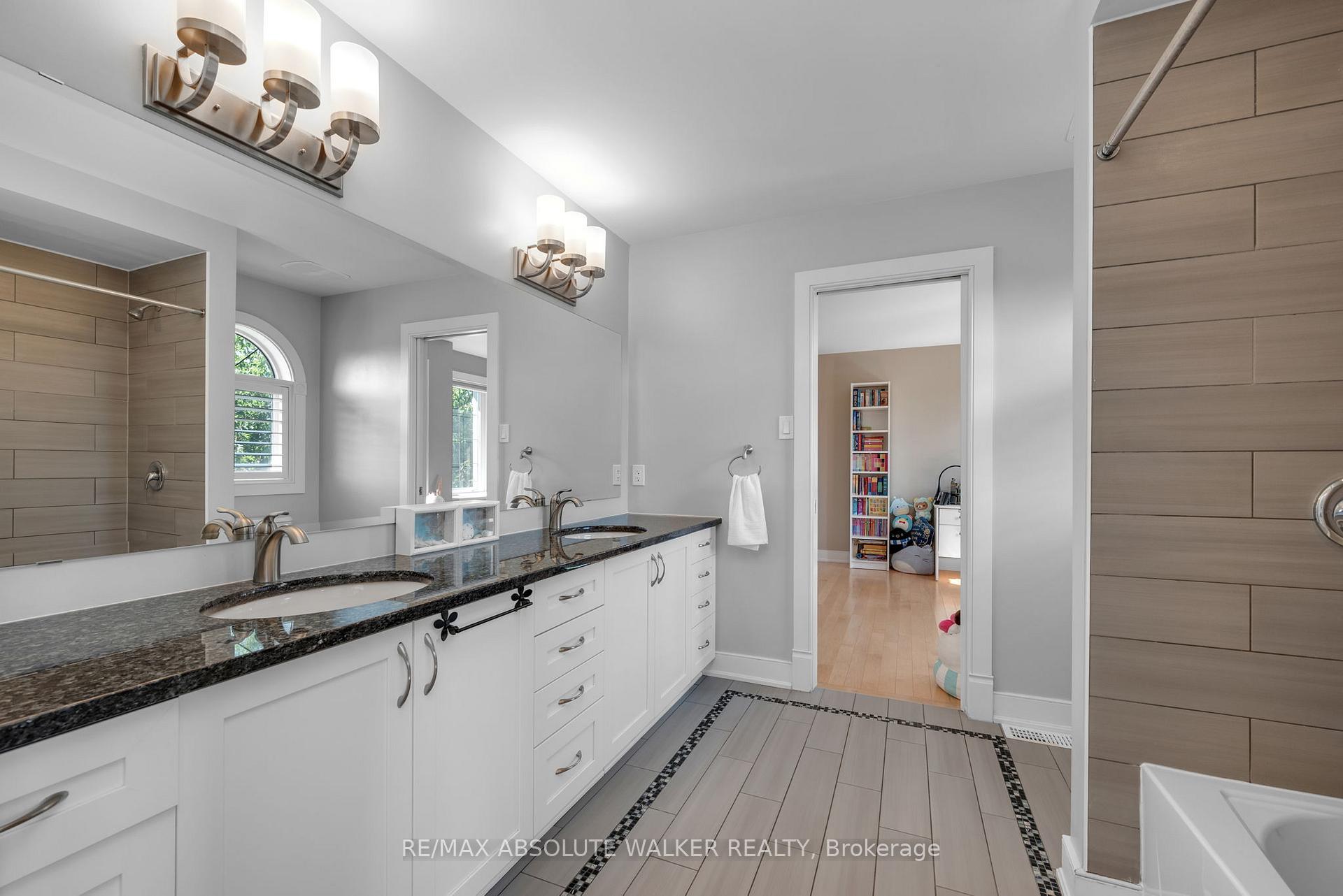 Photo 30 of 241 Madhu Crescent, Ottawa, Mooneys Bay — HOMEH