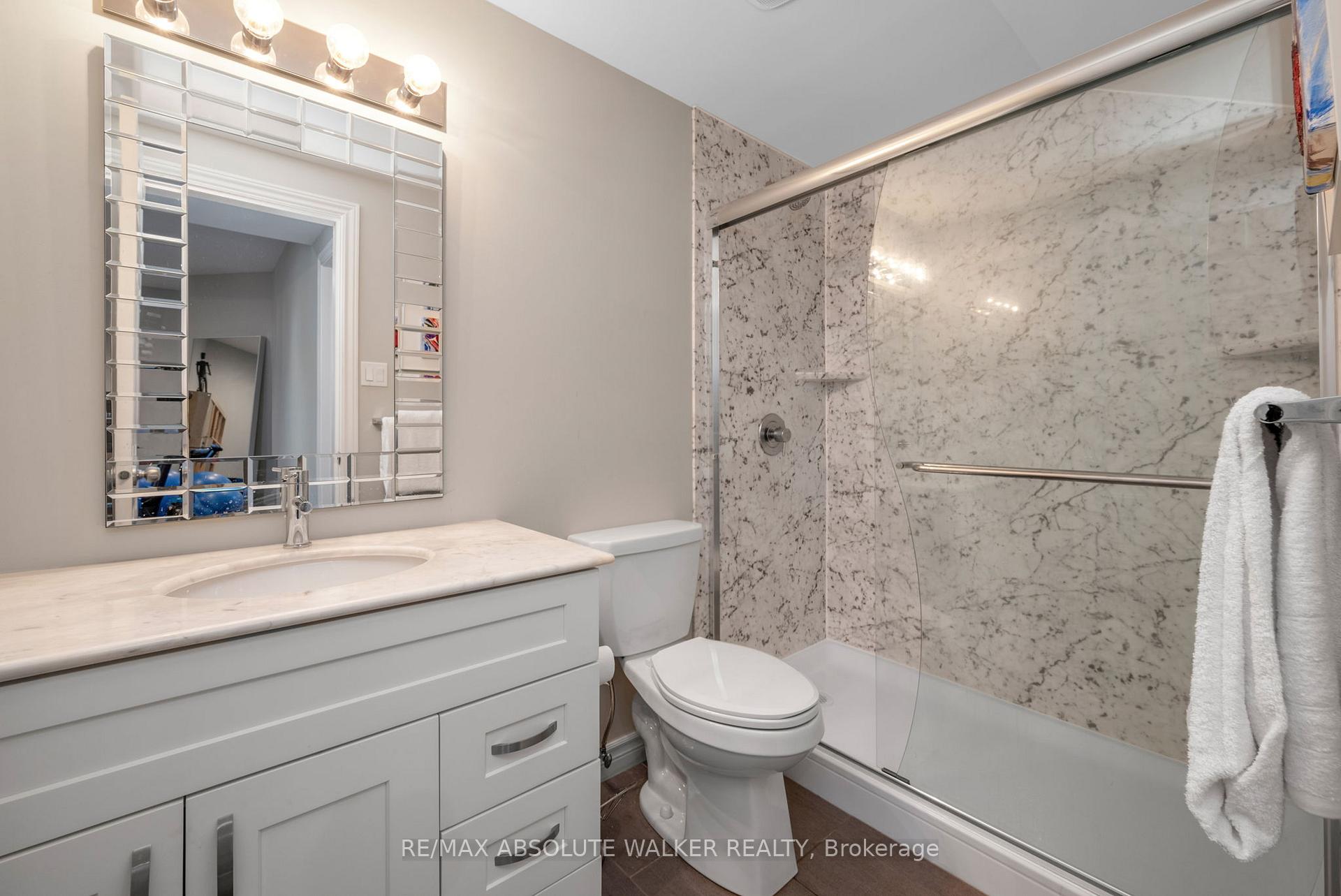 Photo 41 of 241 Madhu Crescent, Ottawa, Mooneys Bay — HOMEH