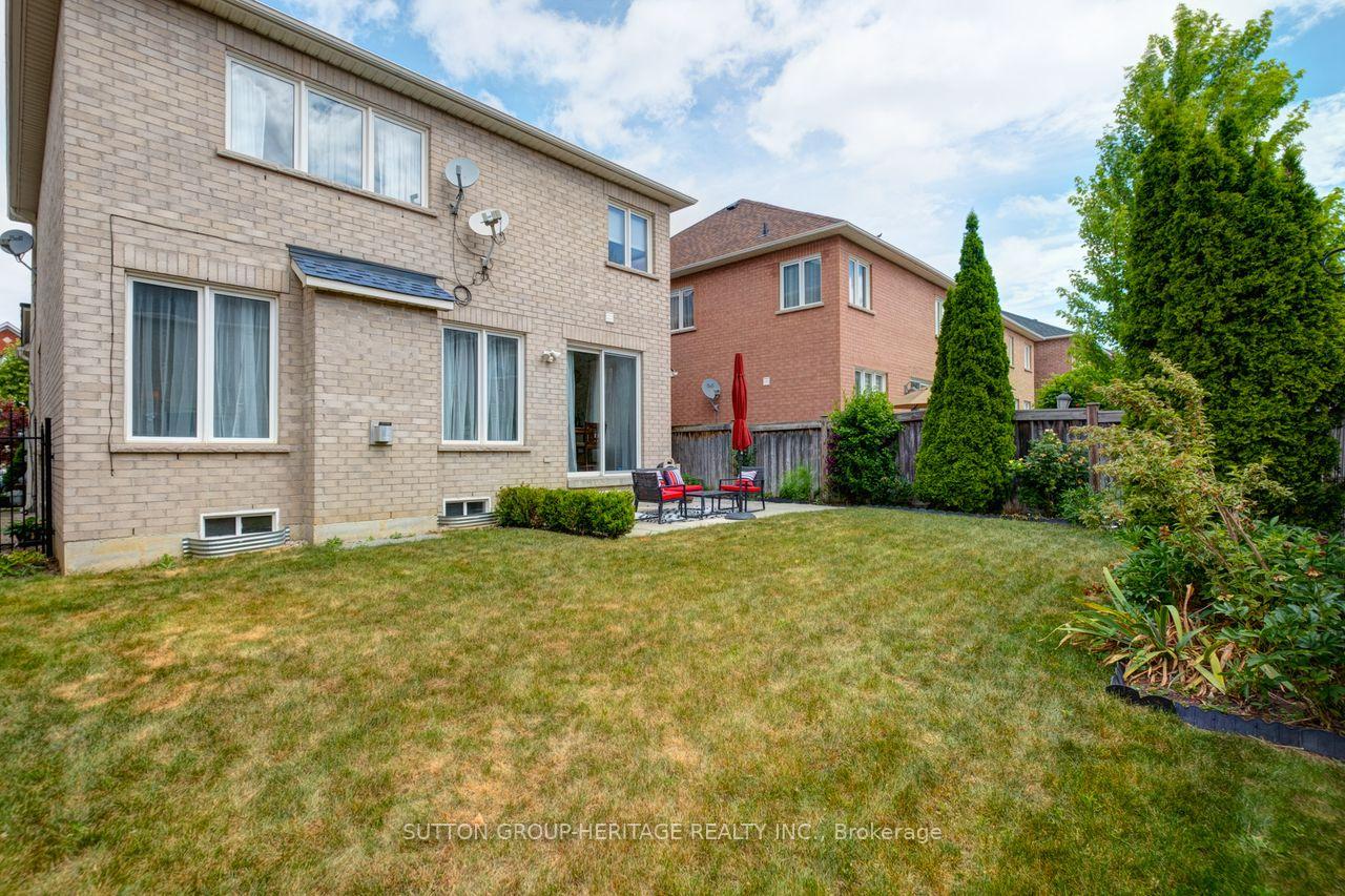 Photo 7 of 123 Oakborough Drive, Markham, Box Grove — HOMEH