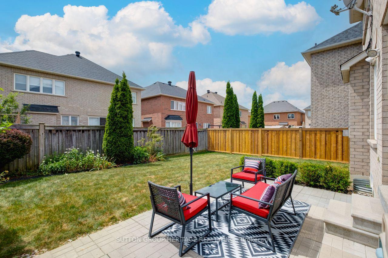 Photo 10 of 123 Oakborough Drive, Markham, Box Grove — HOMEH