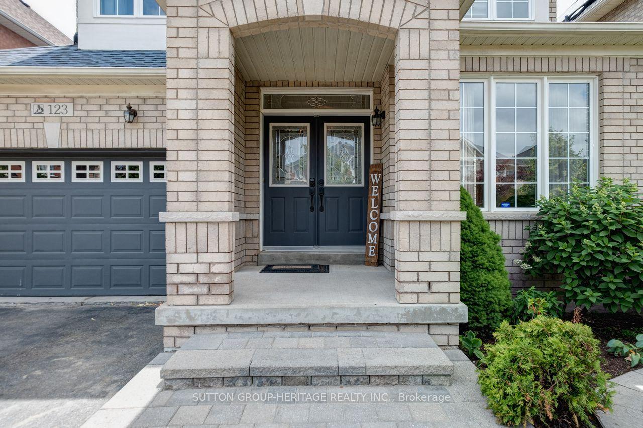 Photo 11 of 123 Oakborough Drive, Markham, Box Grove — HOMEH