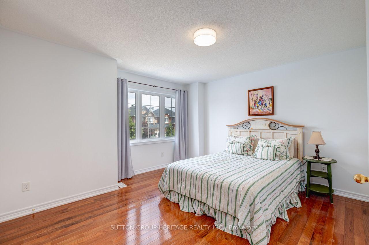 Photo 13 of 123 Oakborough Drive, Markham, Box Grove — HOMEH