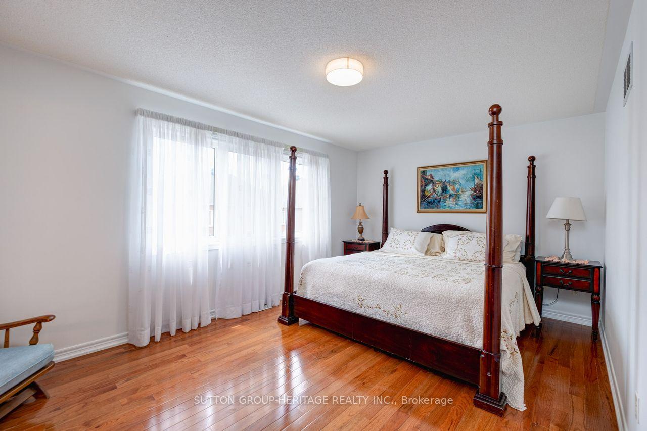 Photo 15 of 123 Oakborough Drive, Markham, Box Grove — HOMEH