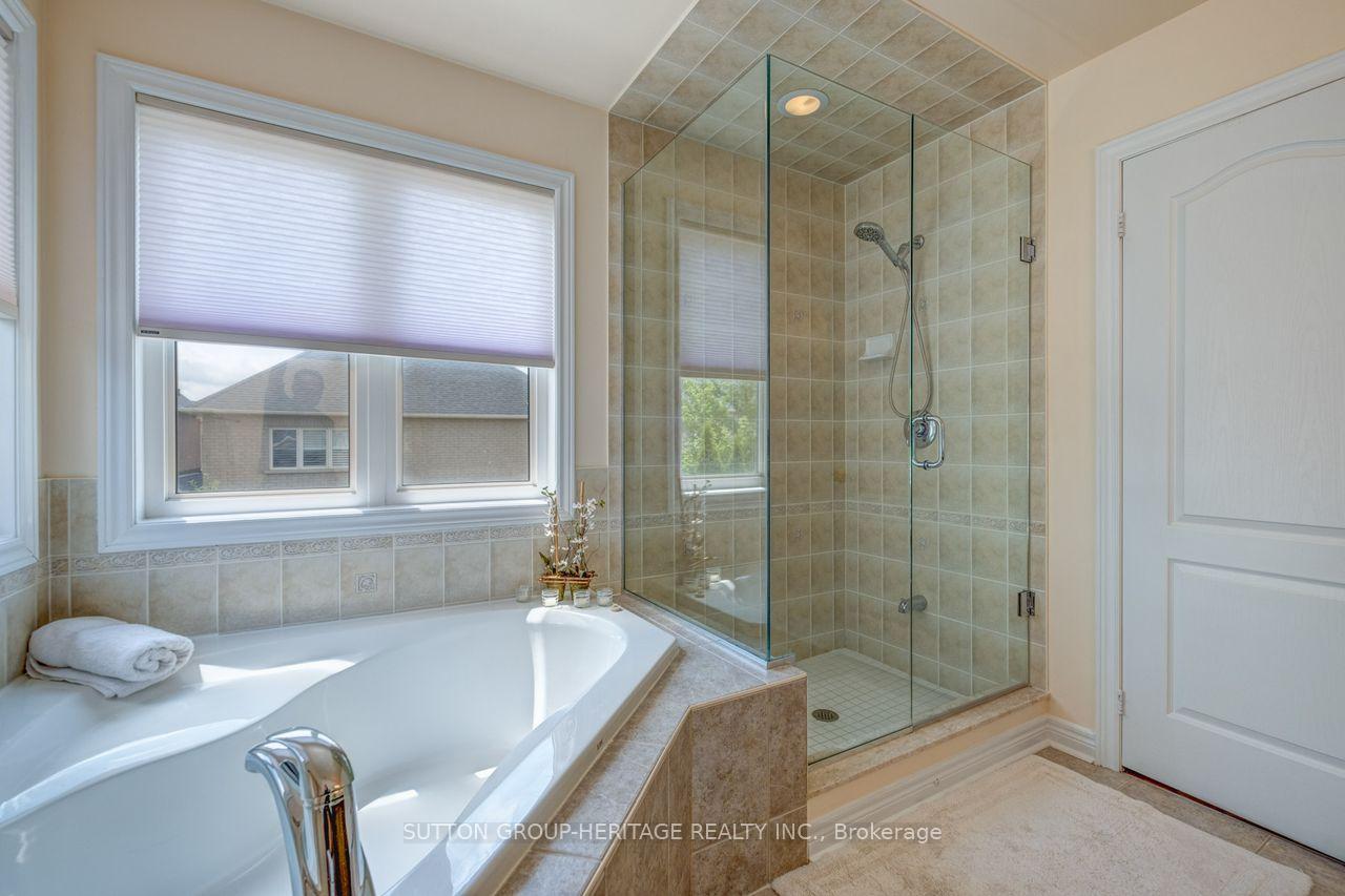 Photo 18 of 123 Oakborough Drive, Markham, Box Grove — HOMEH