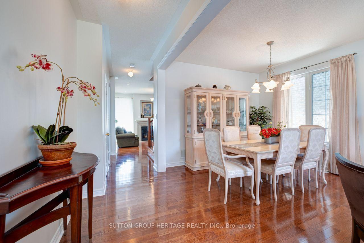Photo 22 of 123 Oakborough Drive, Markham, Box Grove — HOMEH