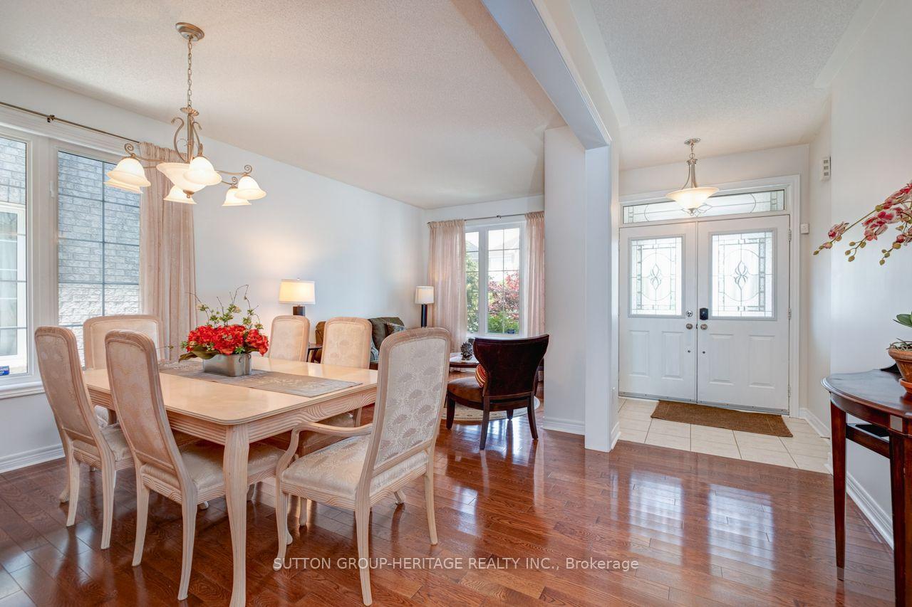 Photo 23 of 123 Oakborough Drive, Markham, Box Grove — HOMEH