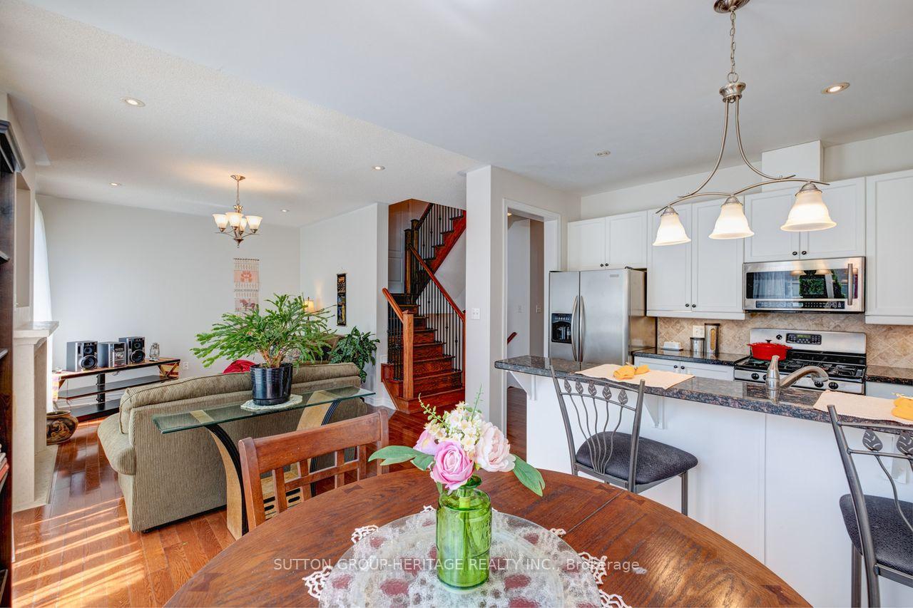 Photo 37 of 123 Oakborough Drive, Markham, Box Grove — HOMEH