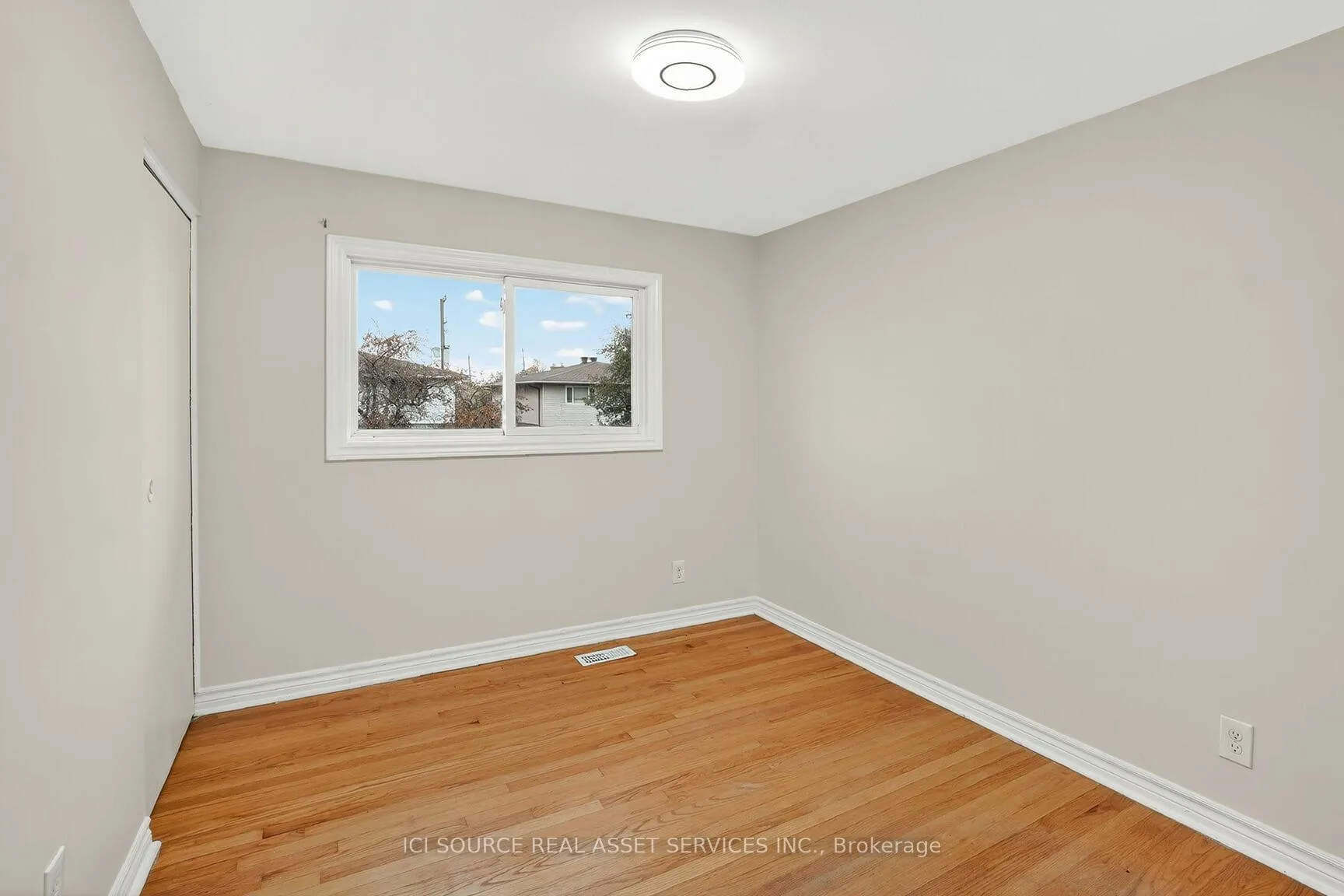 Photo 11 of 1393 Claymor Avenue, Ottawa, Carleton Square — HOMEH