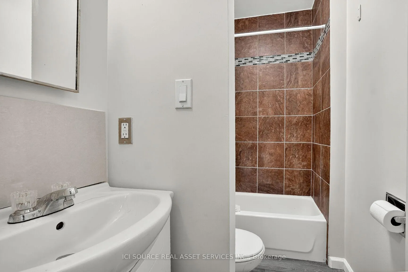 Photo 19 of 1393 Claymor Avenue, Ottawa, Carleton Square — HOMEH