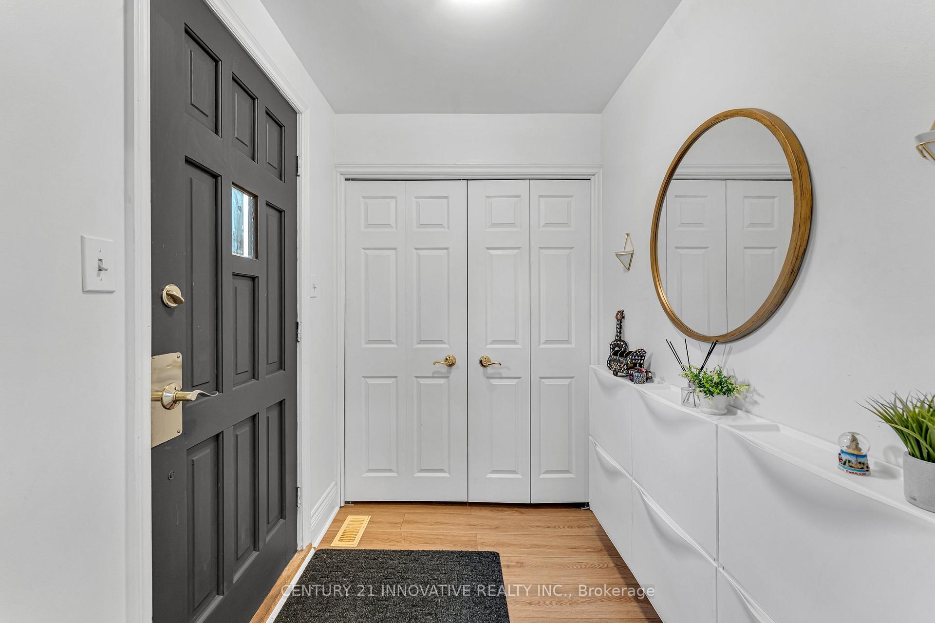 Photo 2 of 39 Delena Avenue N, Hamilton, McQuesten — HOMEH