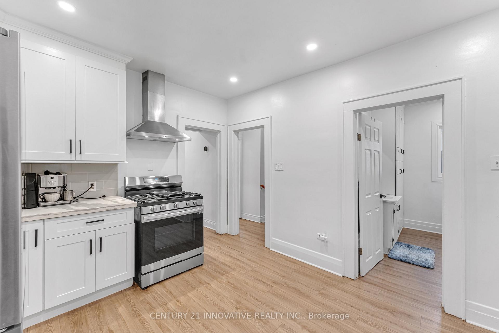 Photo 10 of 39 Delena Avenue N, Hamilton, McQuesten — HOMEH