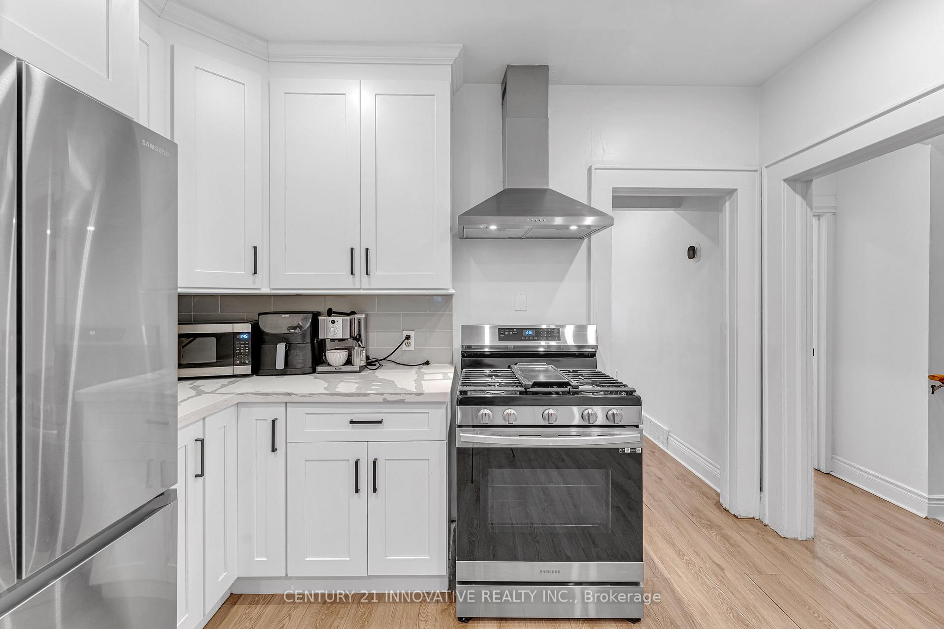 Photo 11 of 39 Delena Avenue N, Hamilton, McQuesten — HOMEH