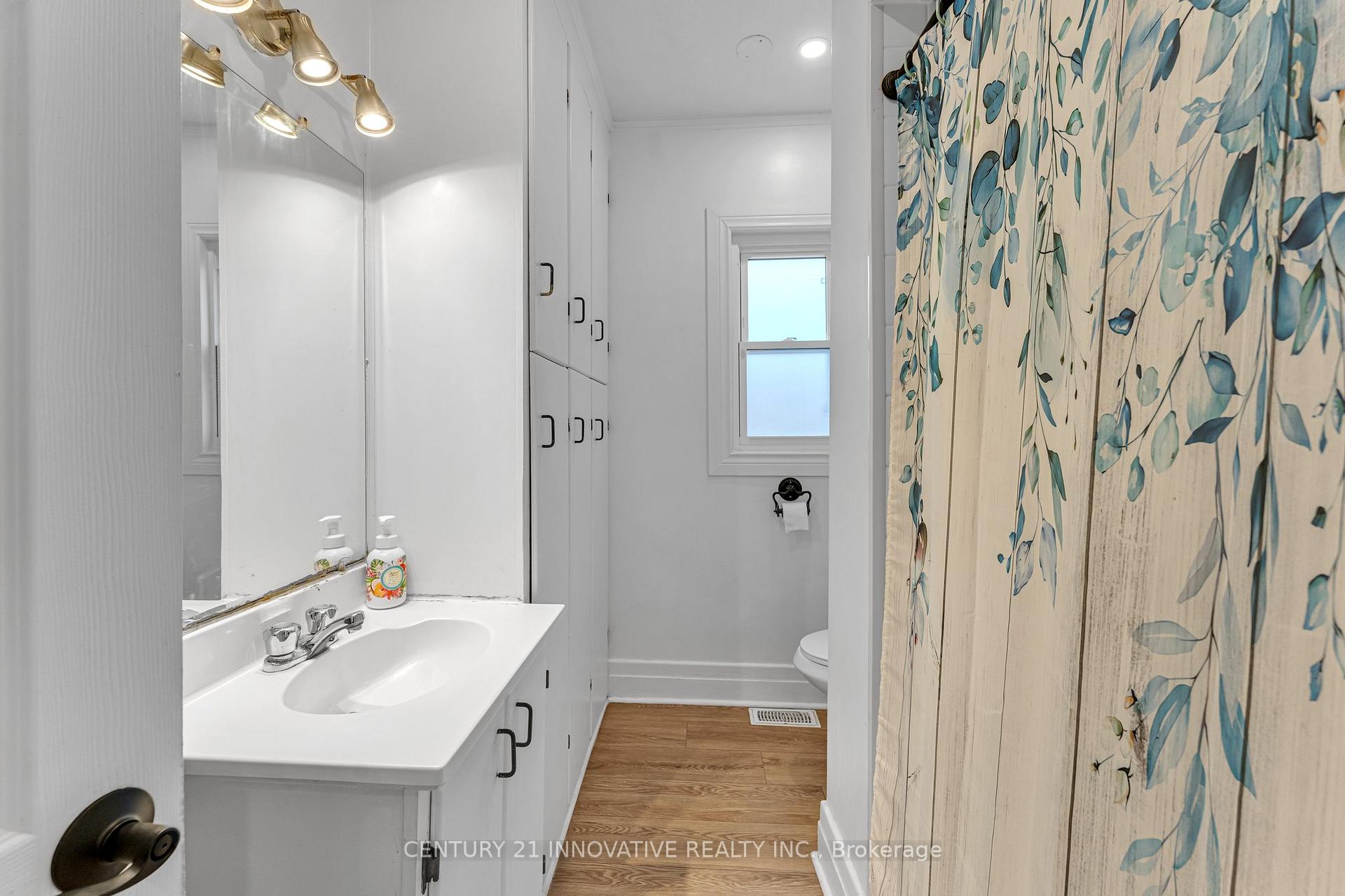 Photo 13 of 39 Delena Avenue N, Hamilton, McQuesten — HOMEH