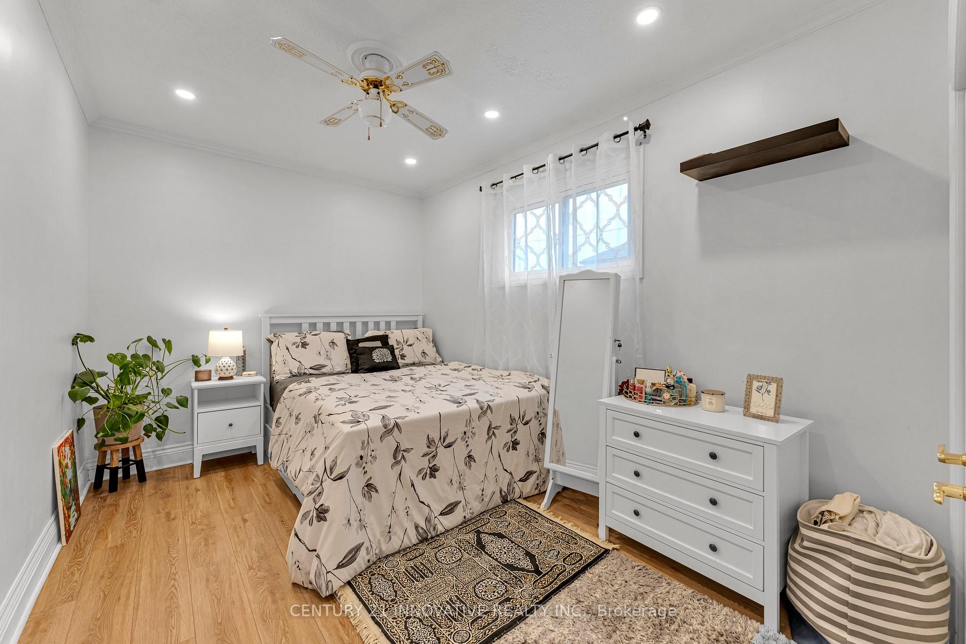 Photo 14 of 39 Delena Avenue N, Hamilton, McQuesten — HOMEH