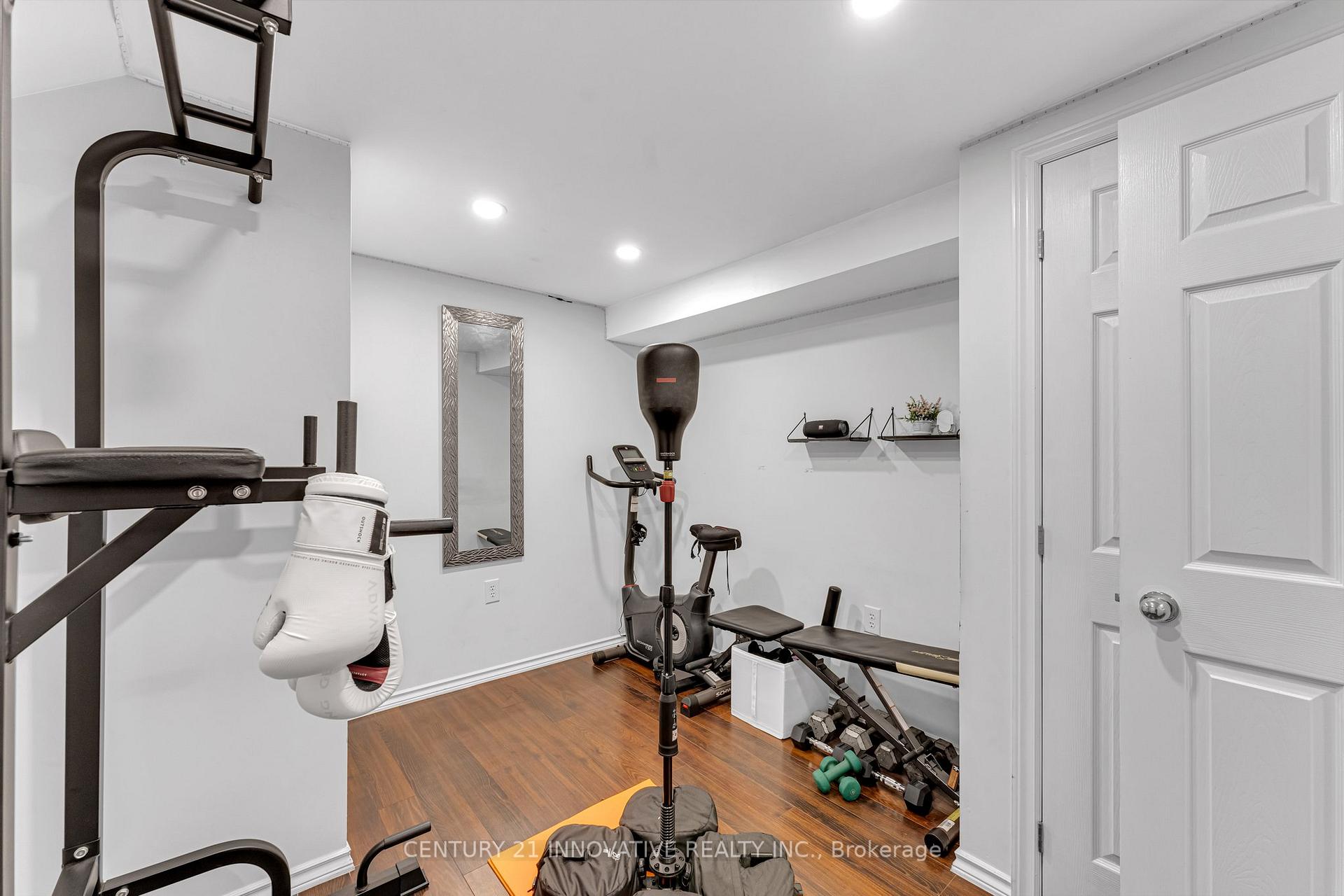 Photo 27 of 39 Delena Avenue N, Hamilton, McQuesten — HOMEH