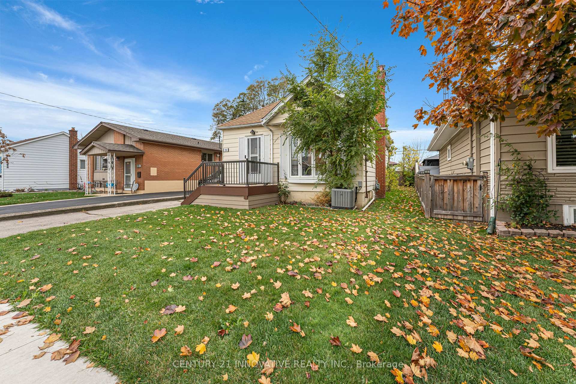 Photo 32 of 39 Delena Avenue N, Hamilton, McQuesten — HOMEH
