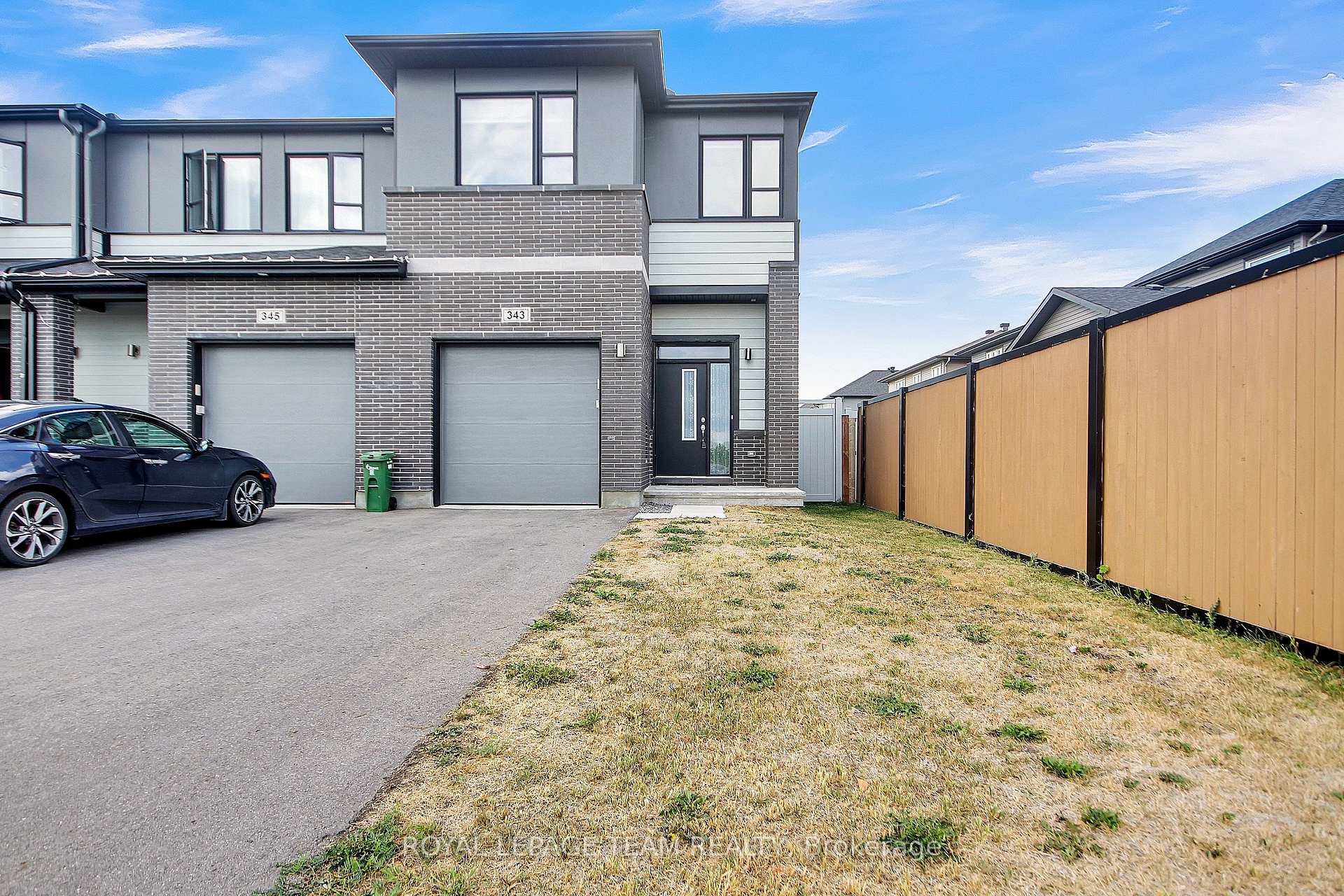 Photo 2 of 343 Cope Drive, Ottawa, Kanata - Emerald Meadows/Trailwest — HOMEH