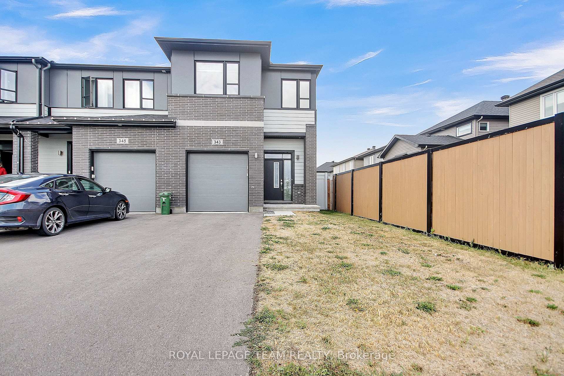Photo 3 of 343 Cope Drive, Ottawa, Kanata - Emerald Meadows/Trailwest — HOMEH