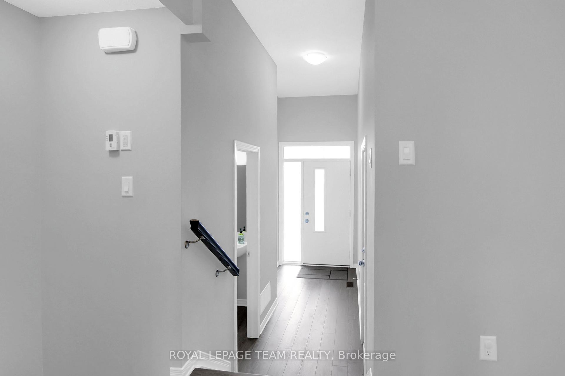 Photo 7 of 343 Cope Drive, Ottawa, Kanata - Emerald Meadows/Trailwest — HOMEH