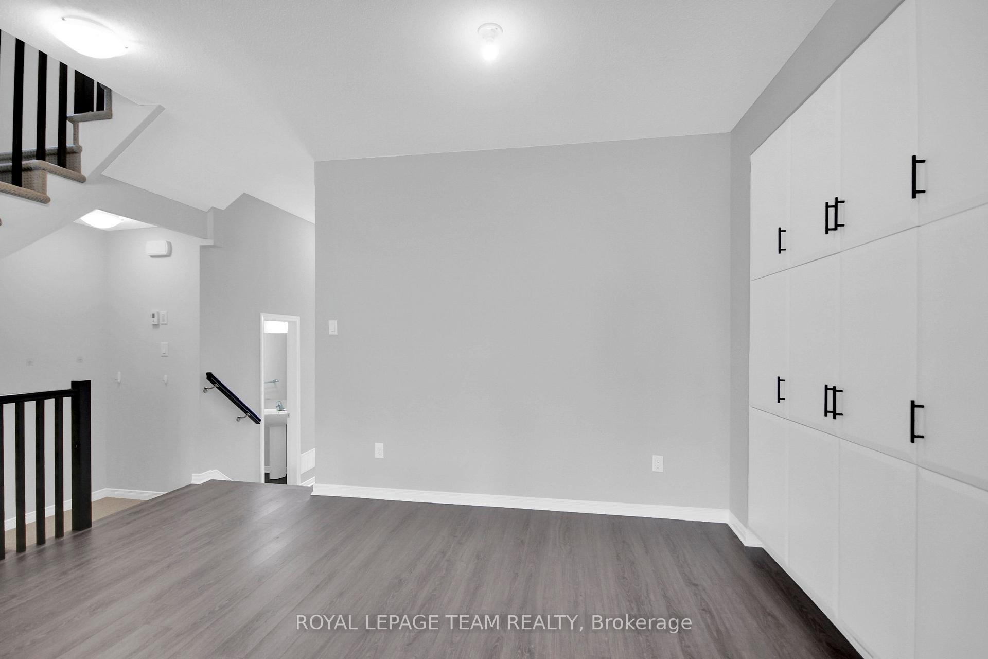 Photo 8 of 343 Cope Drive, Ottawa, Kanata - Emerald Meadows/Trailwest — HOMEH