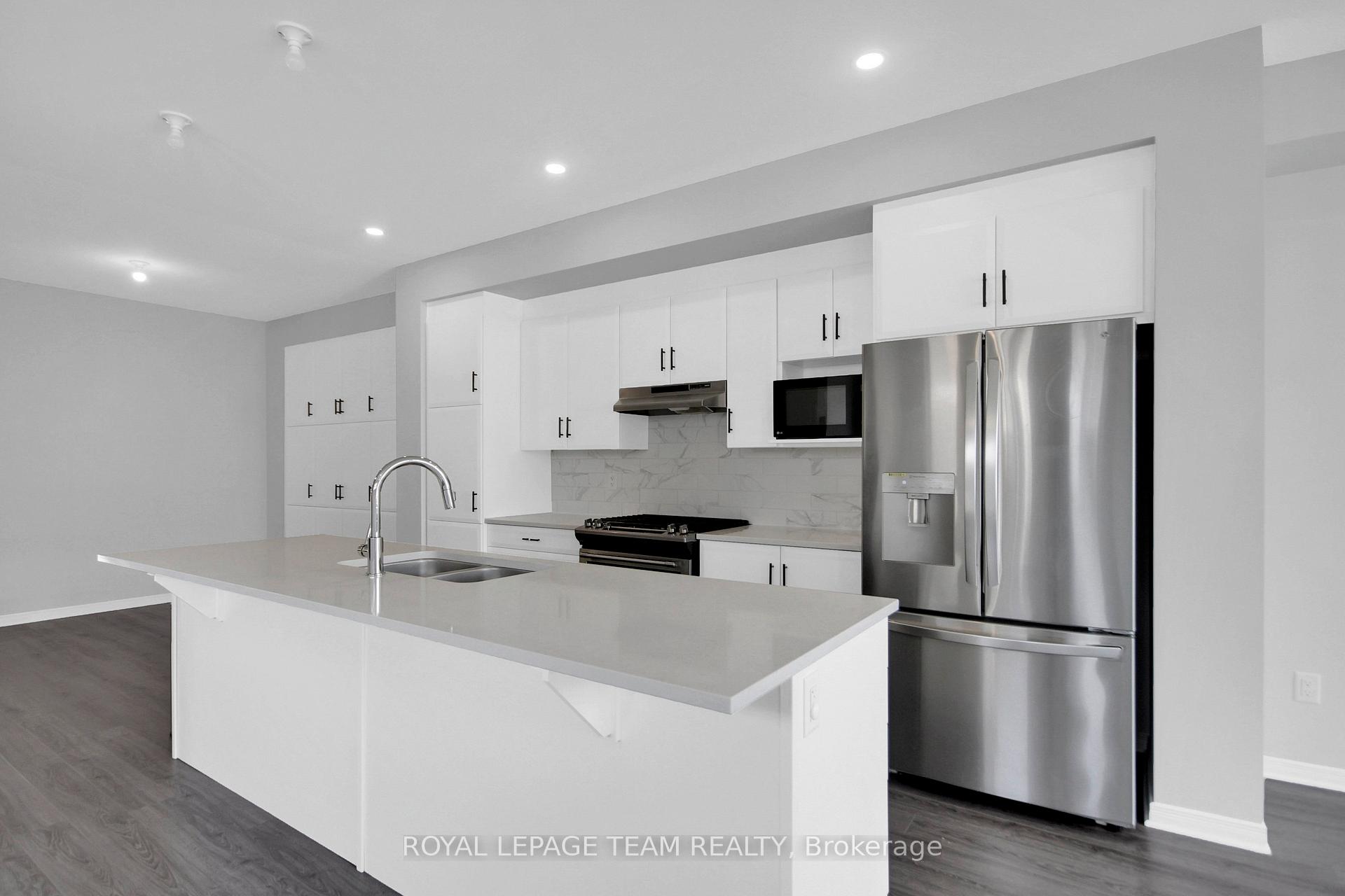 Photo 11 of 343 Cope Drive, Ottawa, Kanata - Emerald Meadows/Trailwest — HOMEH