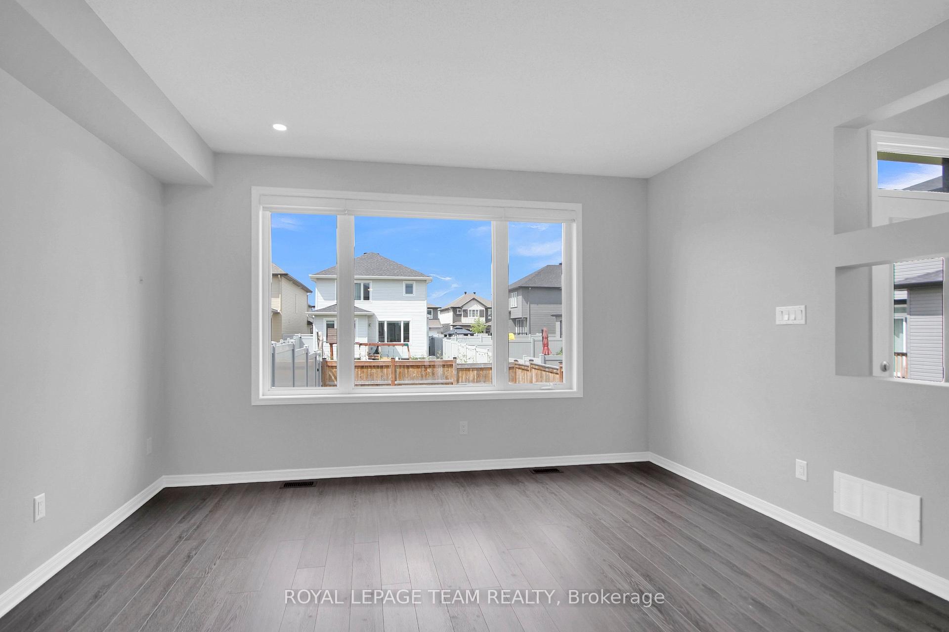 Photo 16 of 343 Cope Drive, Ottawa, Kanata - Emerald Meadows/Trailwest — HOMEH