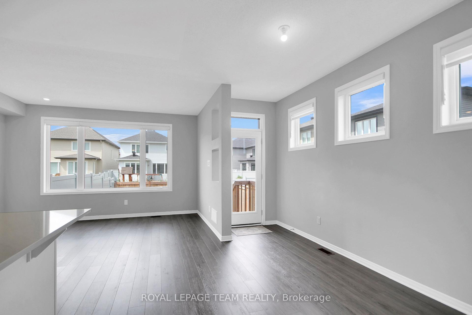 Photo 19 of 343 Cope Drive, Ottawa, Kanata - Emerald Meadows/Trailwest — HOMEH