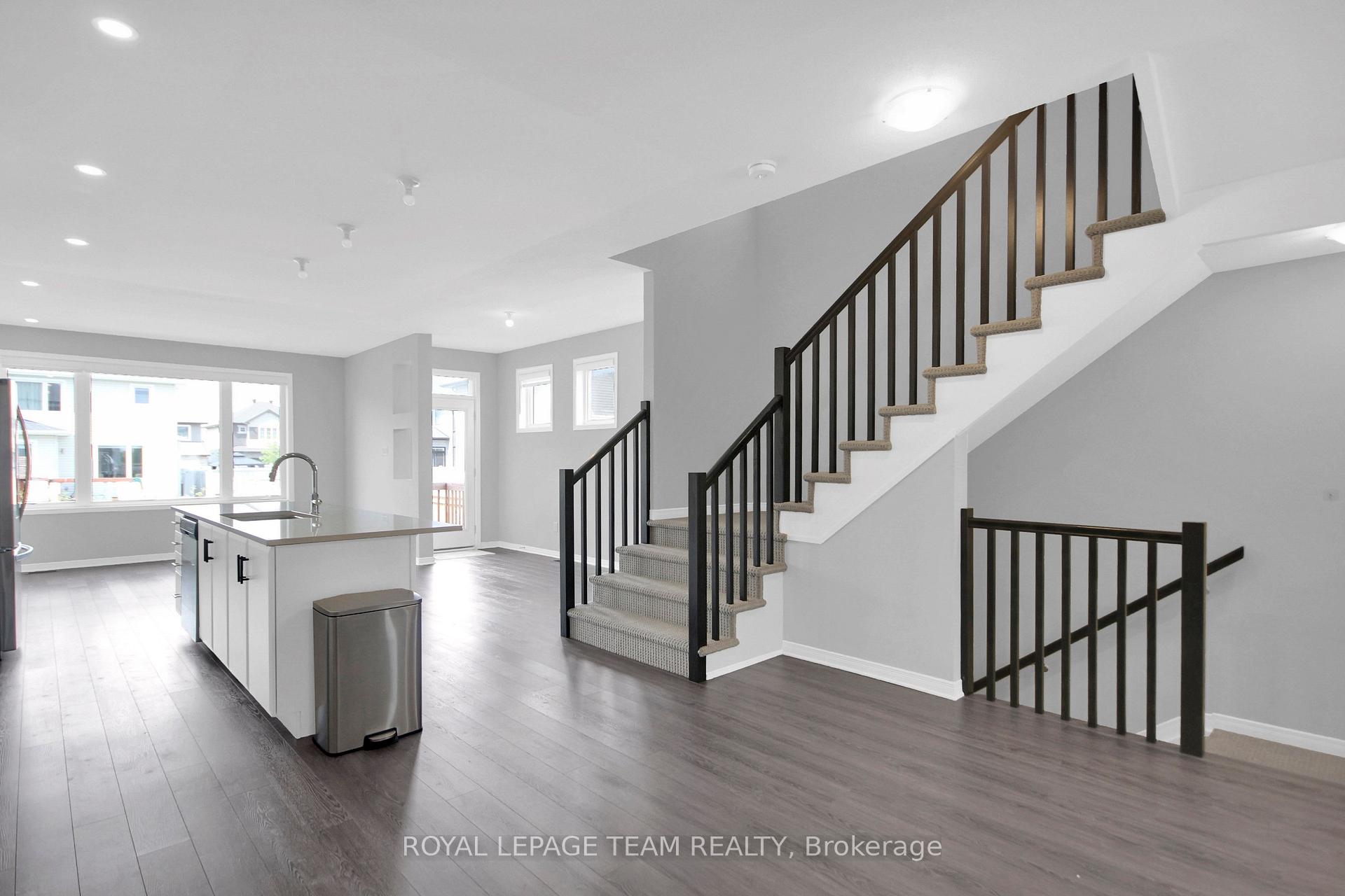 Photo 21 of 343 Cope Drive, Ottawa, Kanata - Emerald Meadows/Trailwest — HOMEH