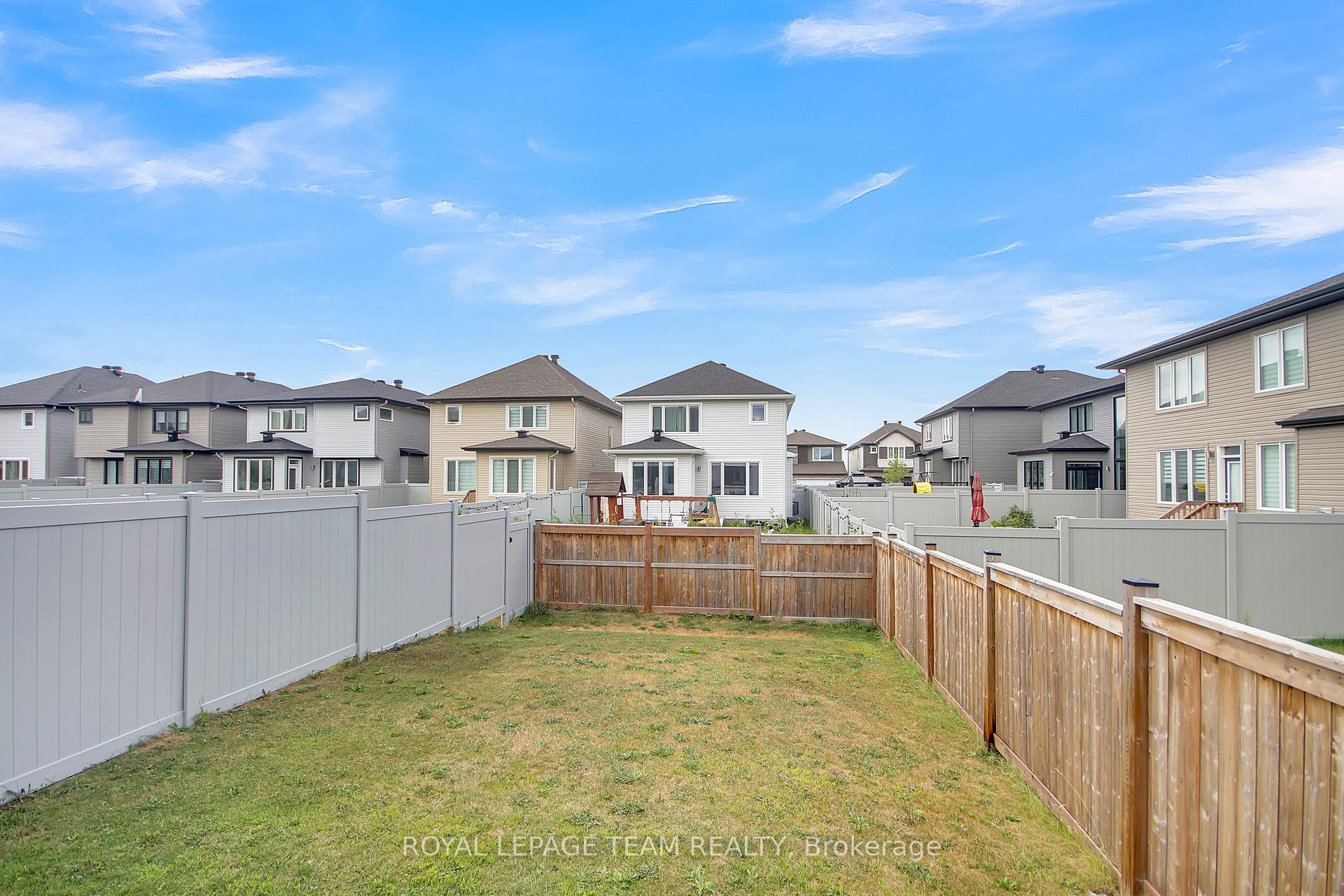 Photo 43 of 343 Cope Drive, Ottawa, Kanata - Emerald Meadows/Trailwest — HOMEH