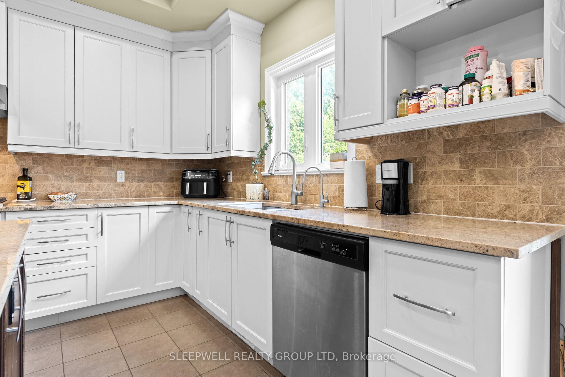 Photo 9 of 974 Falaise Road, Ottawa, Carleton Heights — HOMEH