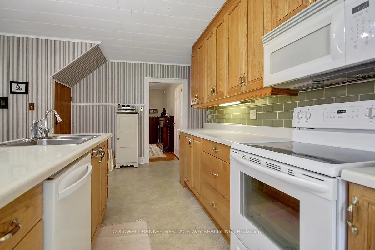 Photo 13 of 120 Kilmarnock Road, Montague, Montague Twp — HOMEH