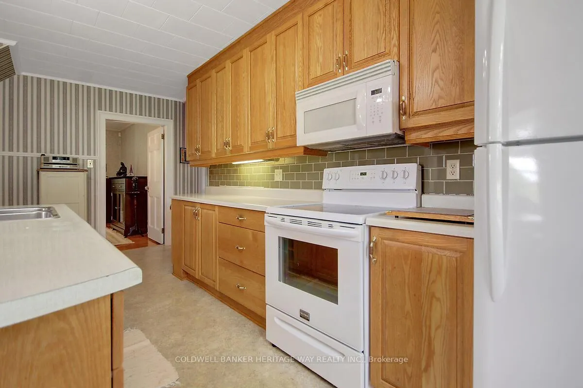 Photo 18 of 120 Kilmarnock Road, Montague, Montague Twp — HOMEH