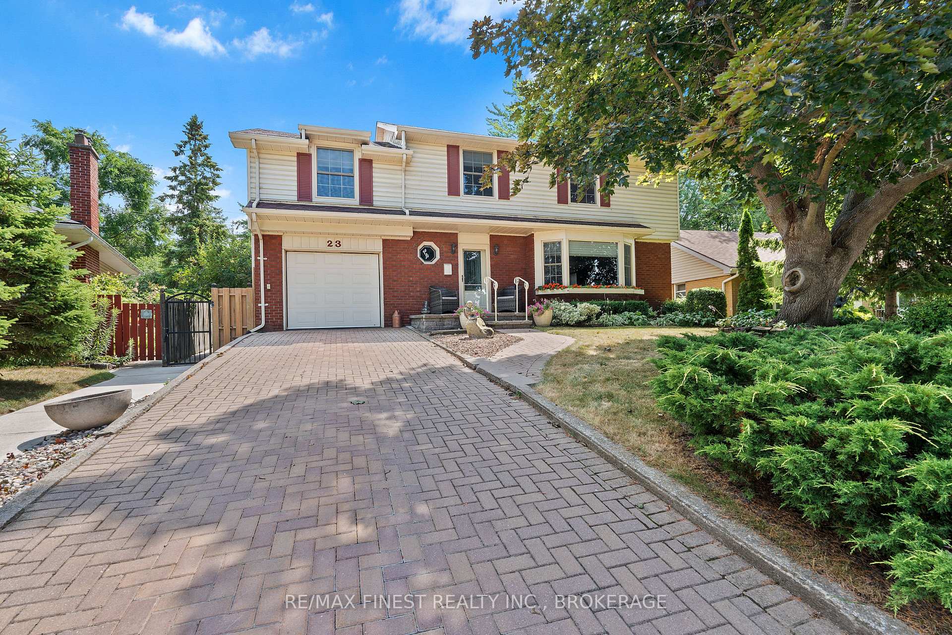 Photo 1 of 23 Stormont Avenue, Kingston, West of Sir John A. Blvd — HOMEH