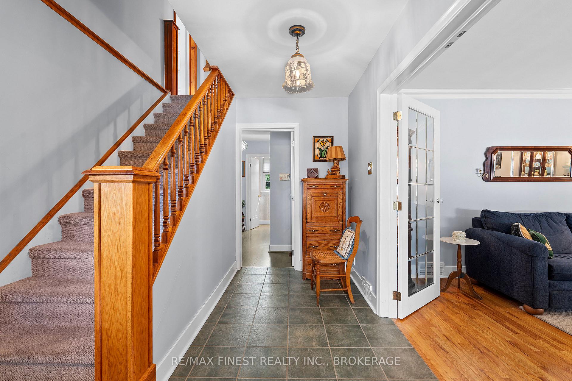 Photo 5 of 23 Stormont Avenue, Kingston, West of Sir John A. Blvd — HOMEH