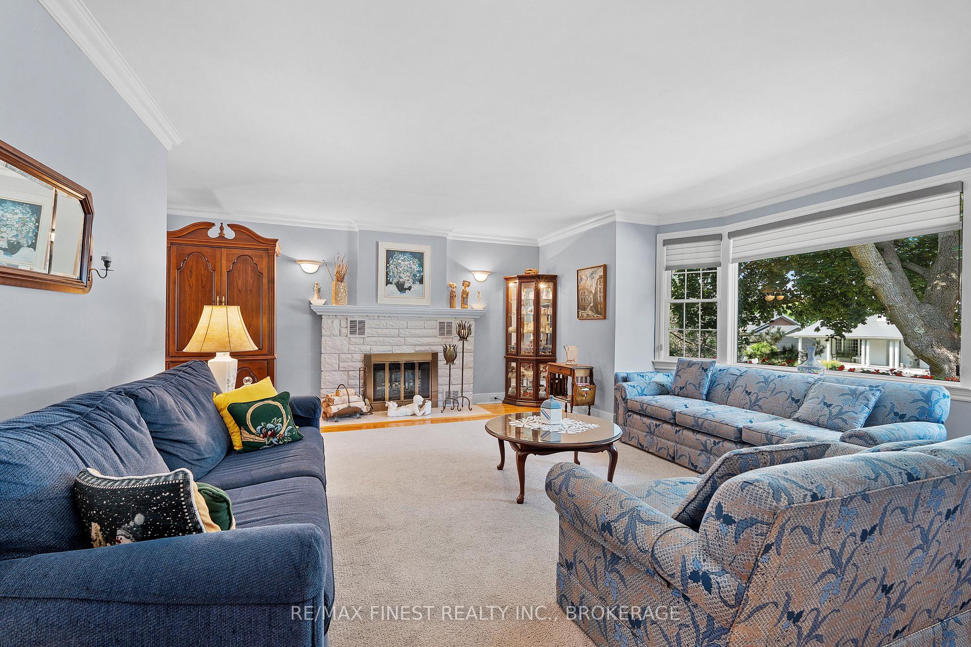 Photo 6 of 23 Stormont Avenue, Kingston, West of Sir John A. Blvd — HOMEH