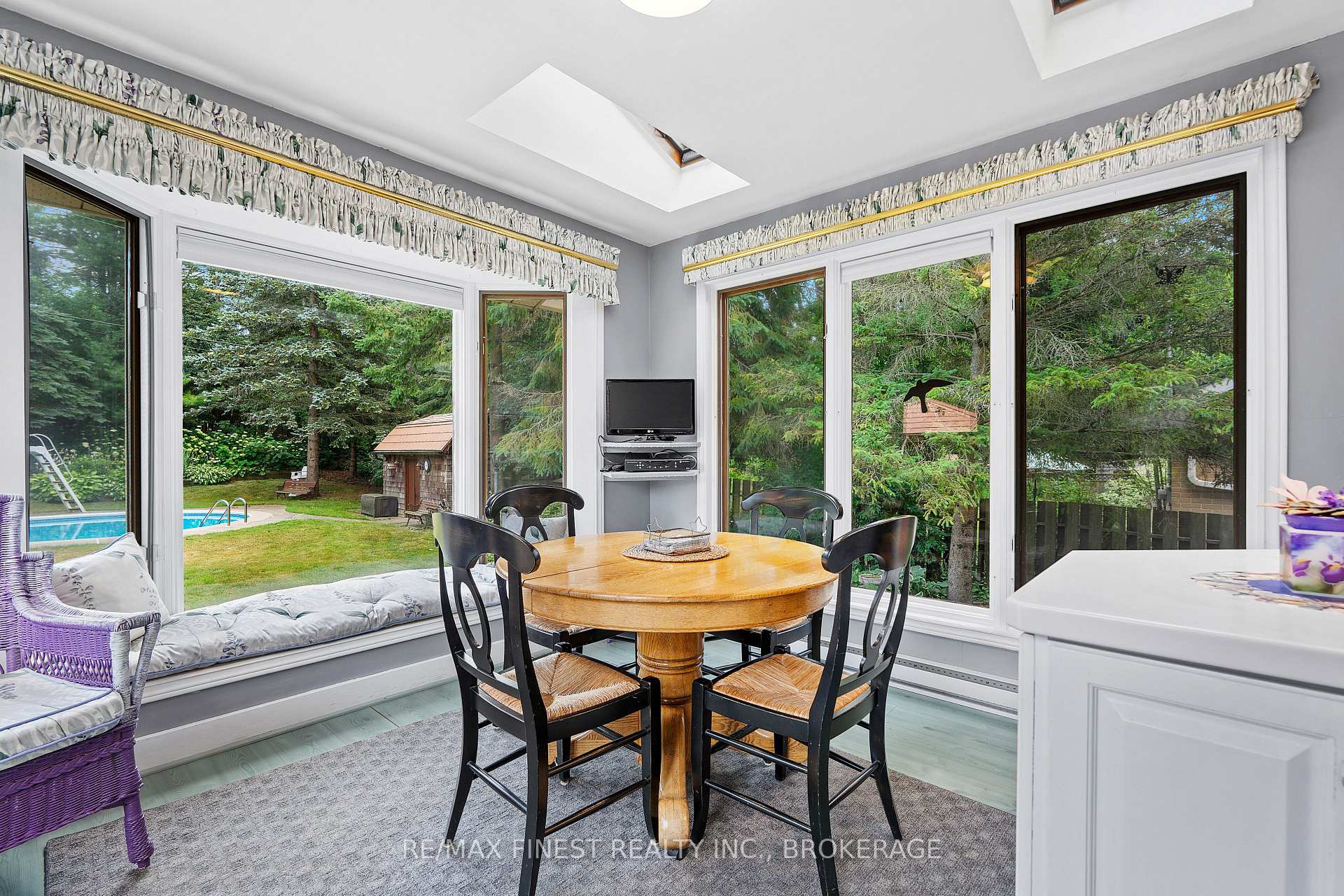 Photo 15 of 23 Stormont Avenue, Kingston, West of Sir John A. Blvd — HOMEH