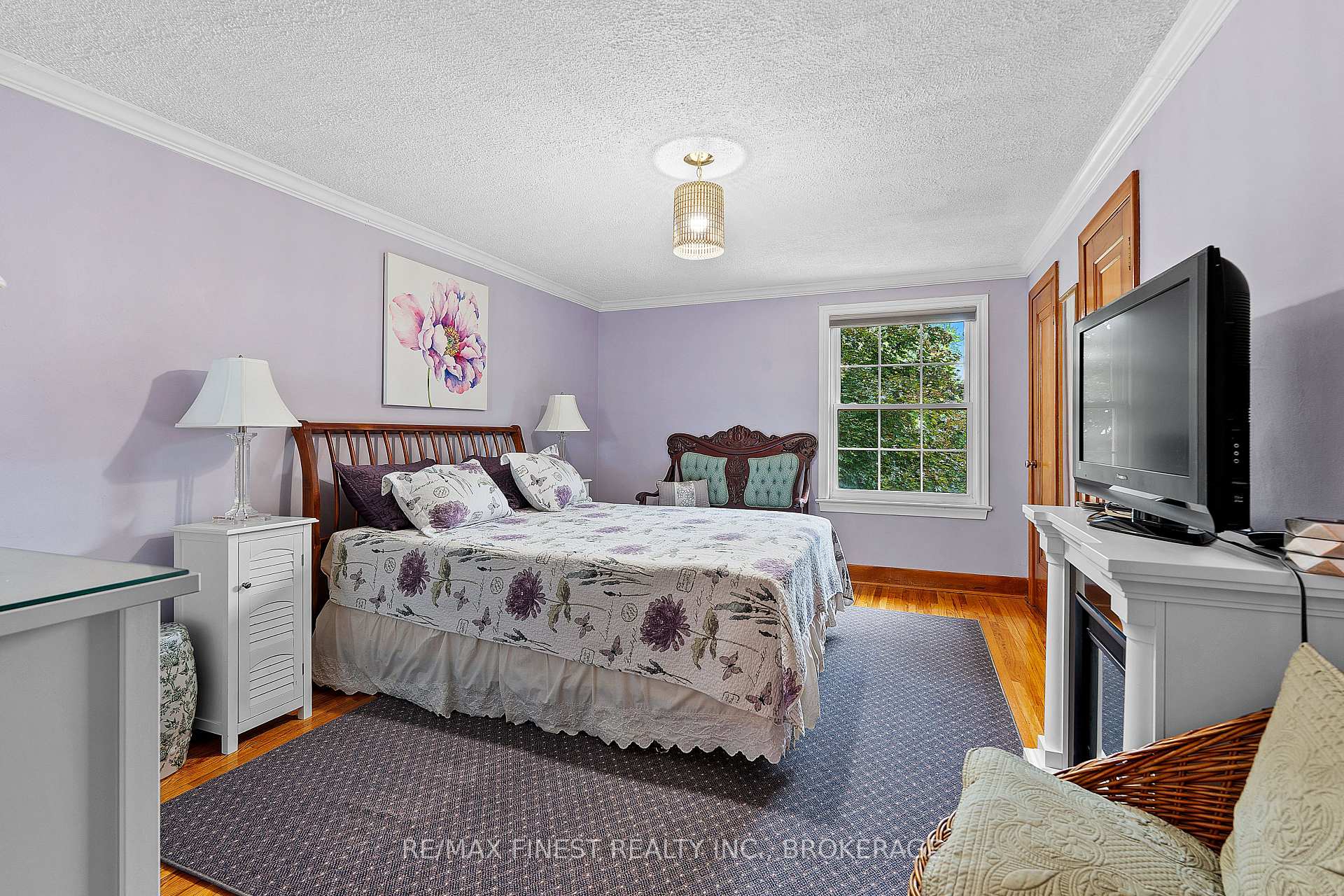 Photo 18 of 23 Stormont Avenue, Kingston, West of Sir John A. Blvd — HOMEH