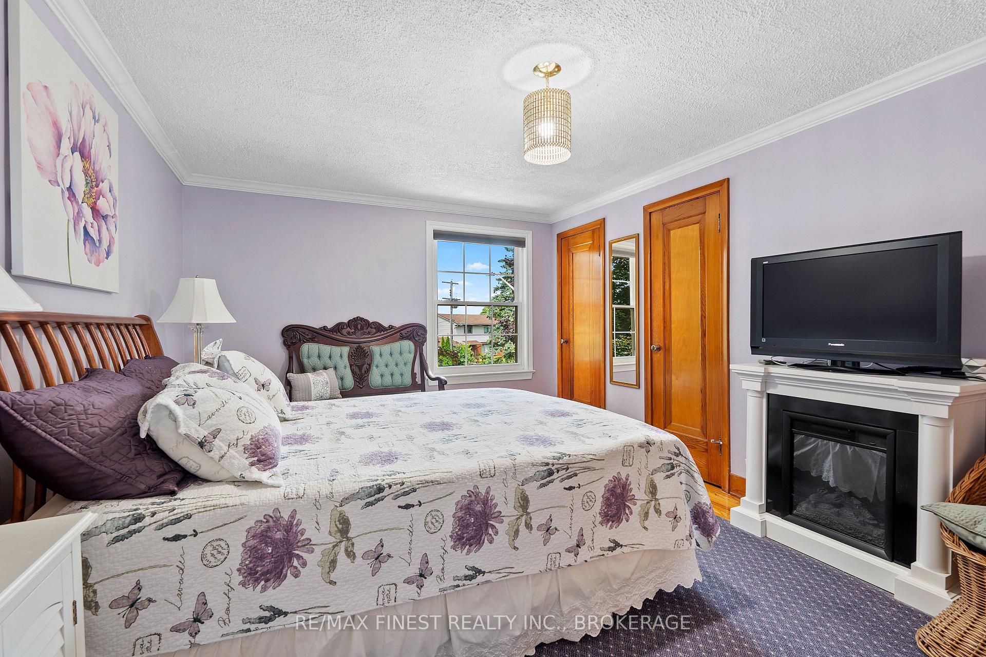 Photo 19 of 23 Stormont Avenue, Kingston, West of Sir John A. Blvd — HOMEH