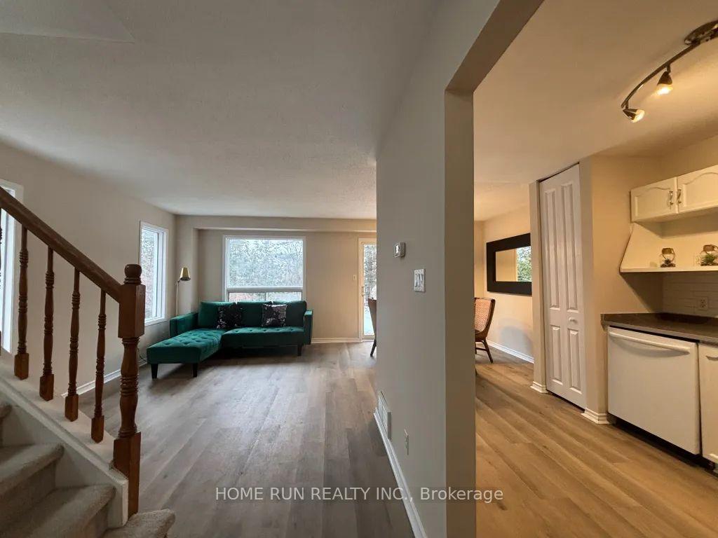 Photo 2 of 12 Blackdome Crescent, Ottawa, Kanata - Kanata Lakes/Heritage Hills — HOMEH