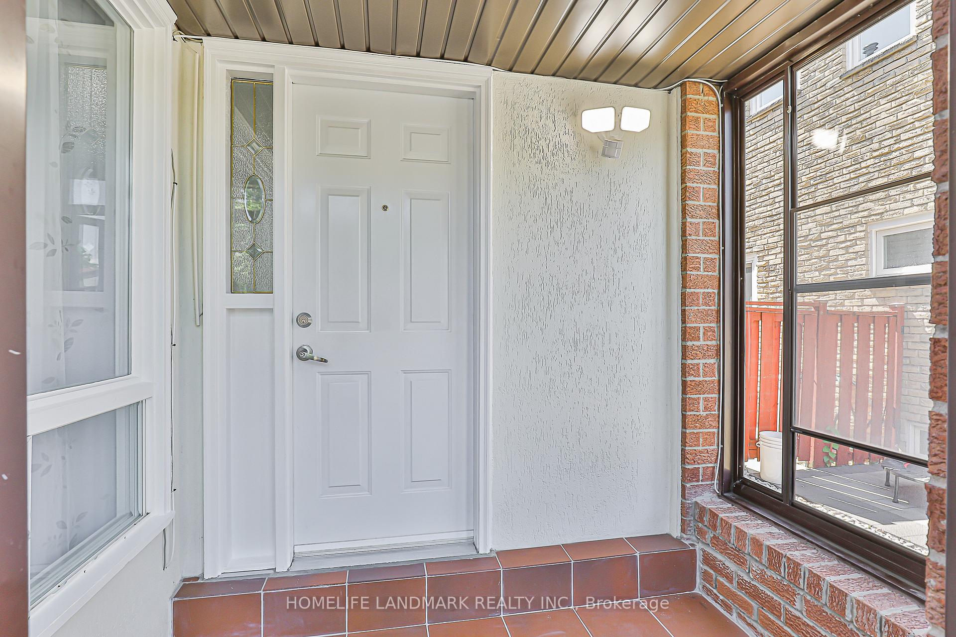 Photo 11 of 103 Fullerton Crescent, Markham, Milliken Mills West — HOMEH