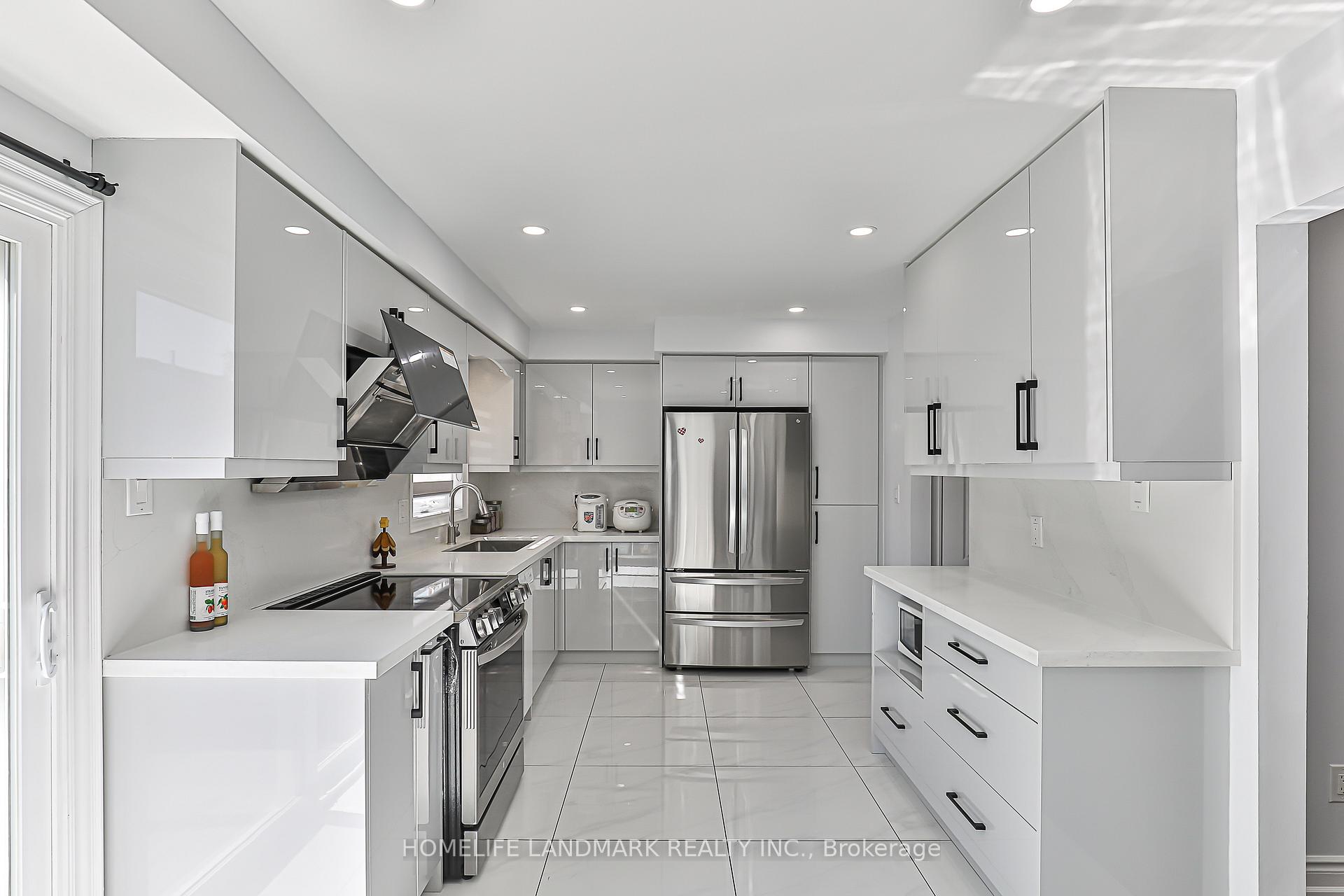 Photo 16 of 103 Fullerton Crescent, Markham, Milliken Mills West — HOMEH