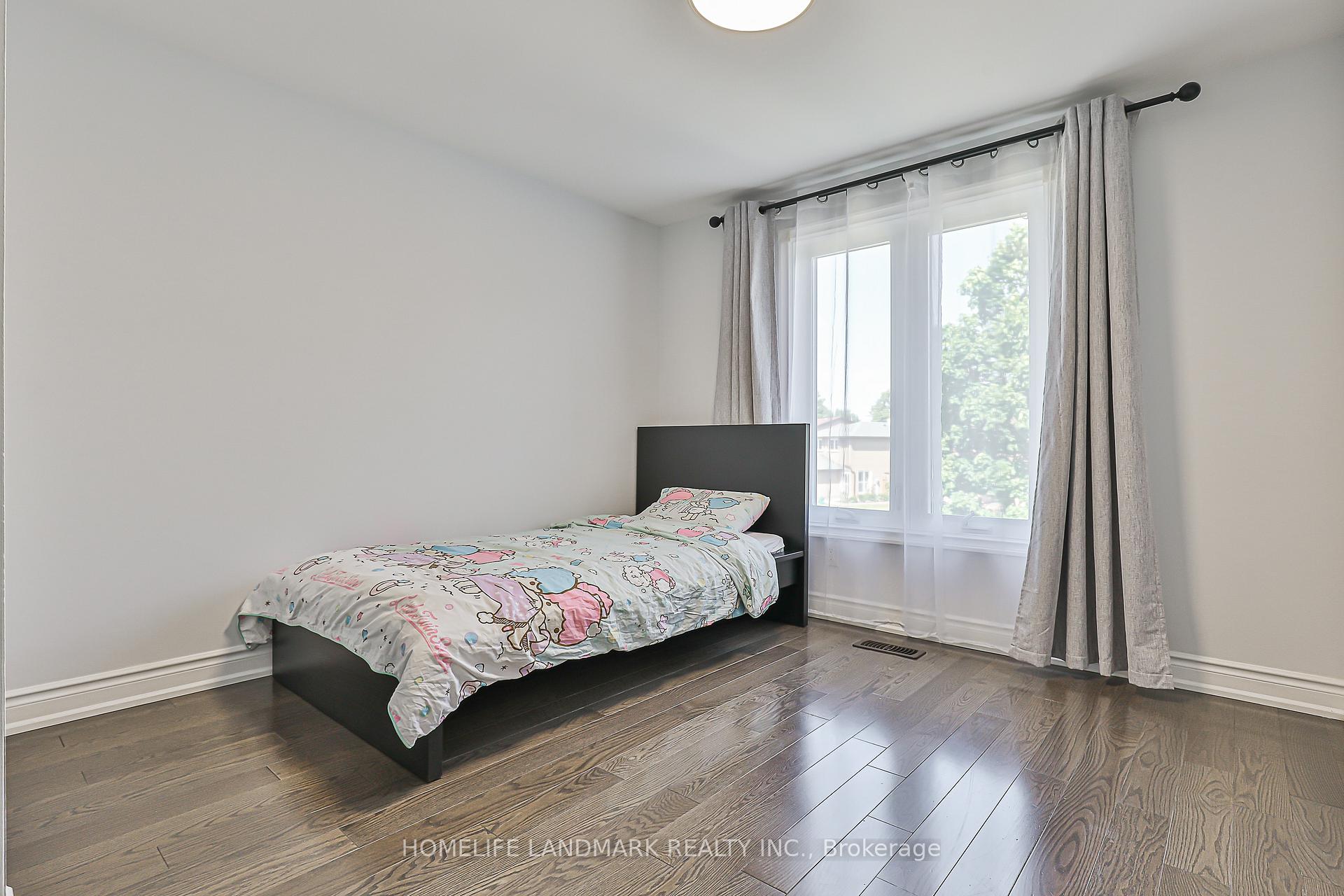 Photo 33 of 103 Fullerton Crescent, Markham, Milliken Mills West — HOMEH