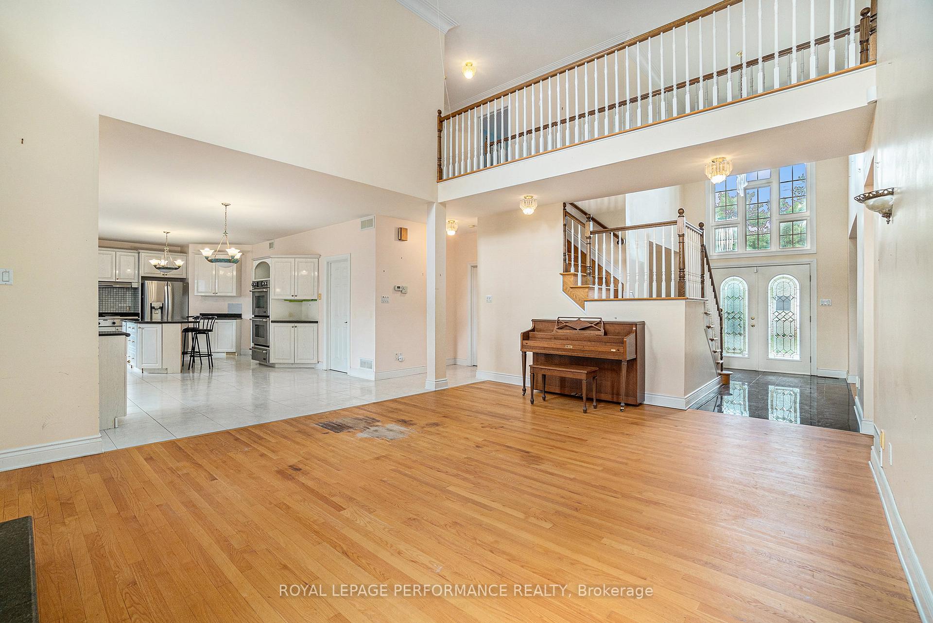 Photo 6 of 1702 Ortona Avenue, Ottawa, Carleton Heights — HOMEH