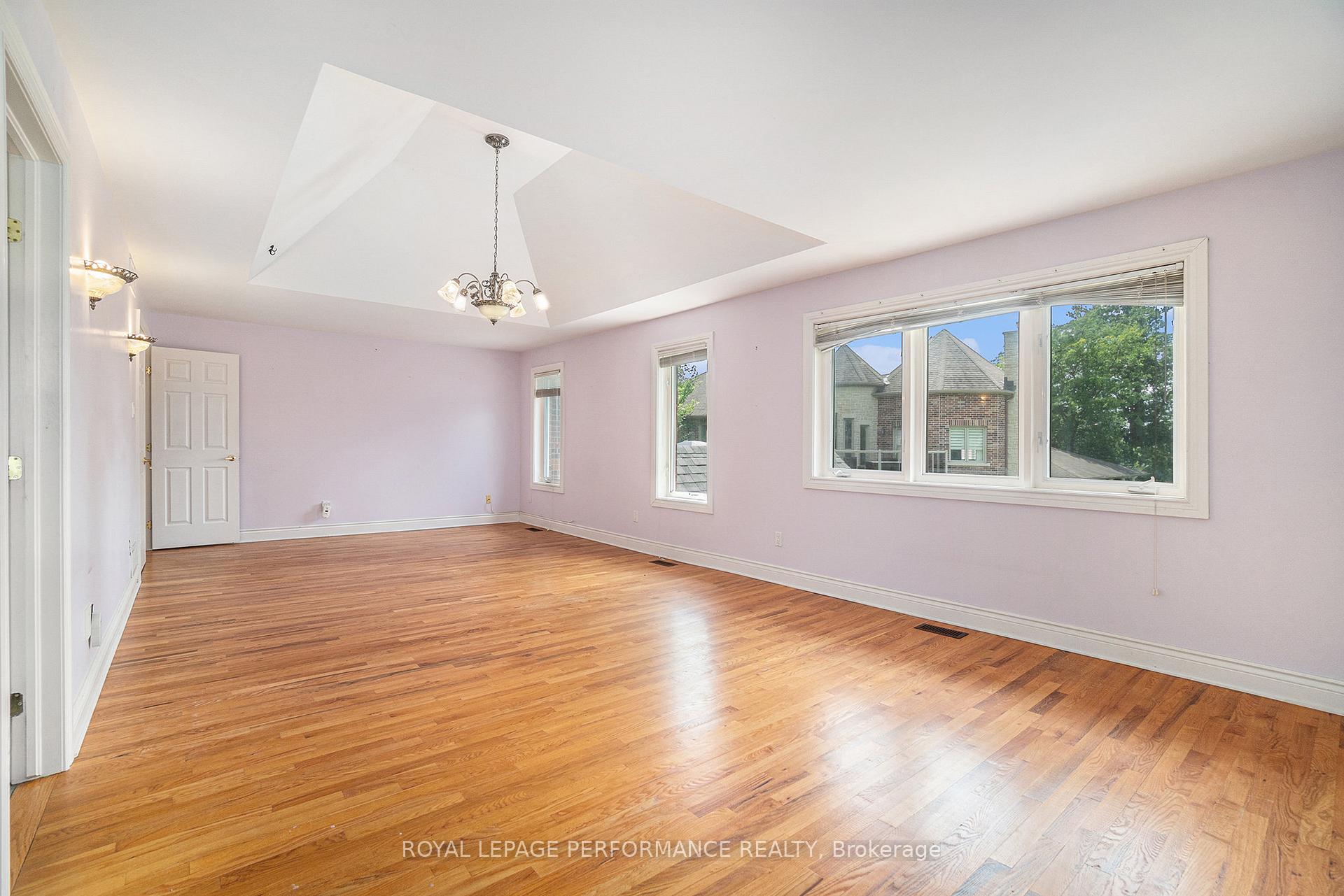 Photo 17 of 1702 Ortona Avenue, Ottawa, Carleton Heights — HOMEH
