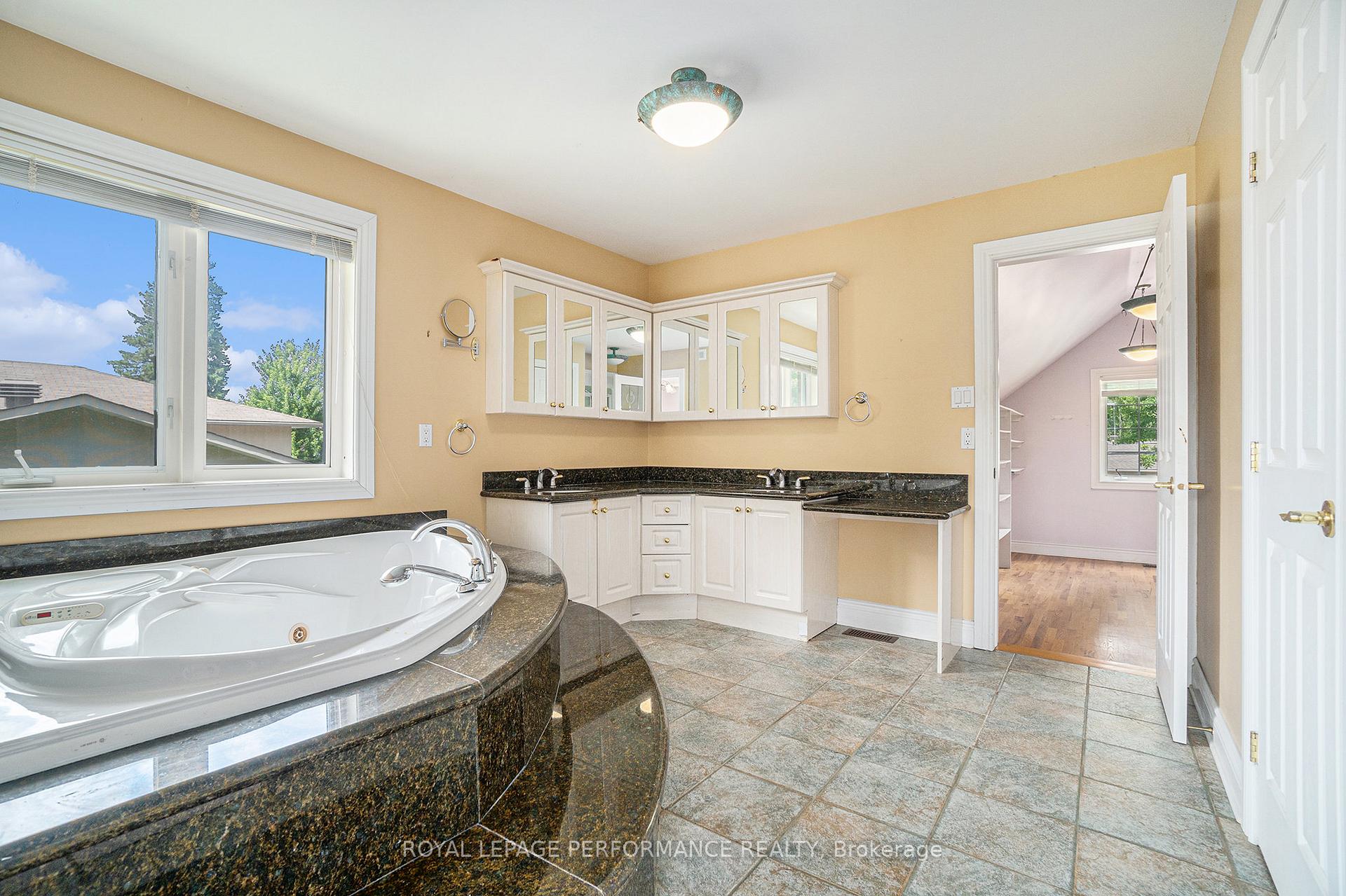 Photo 19 of 1702 Ortona Avenue, Ottawa, Carleton Heights — HOMEH
