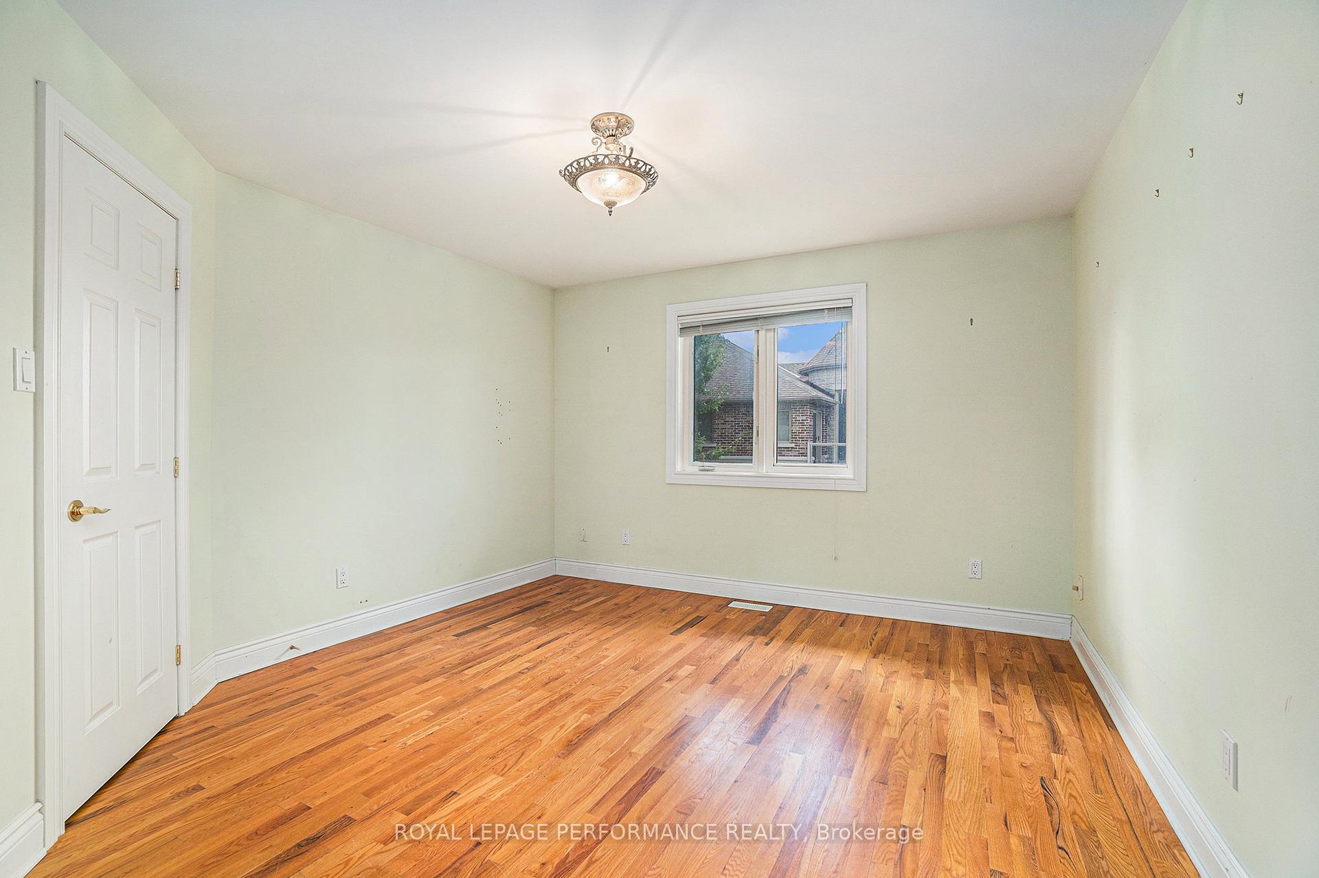 Photo 23 of 1702 Ortona Avenue, Ottawa, Carleton Heights — HOMEH