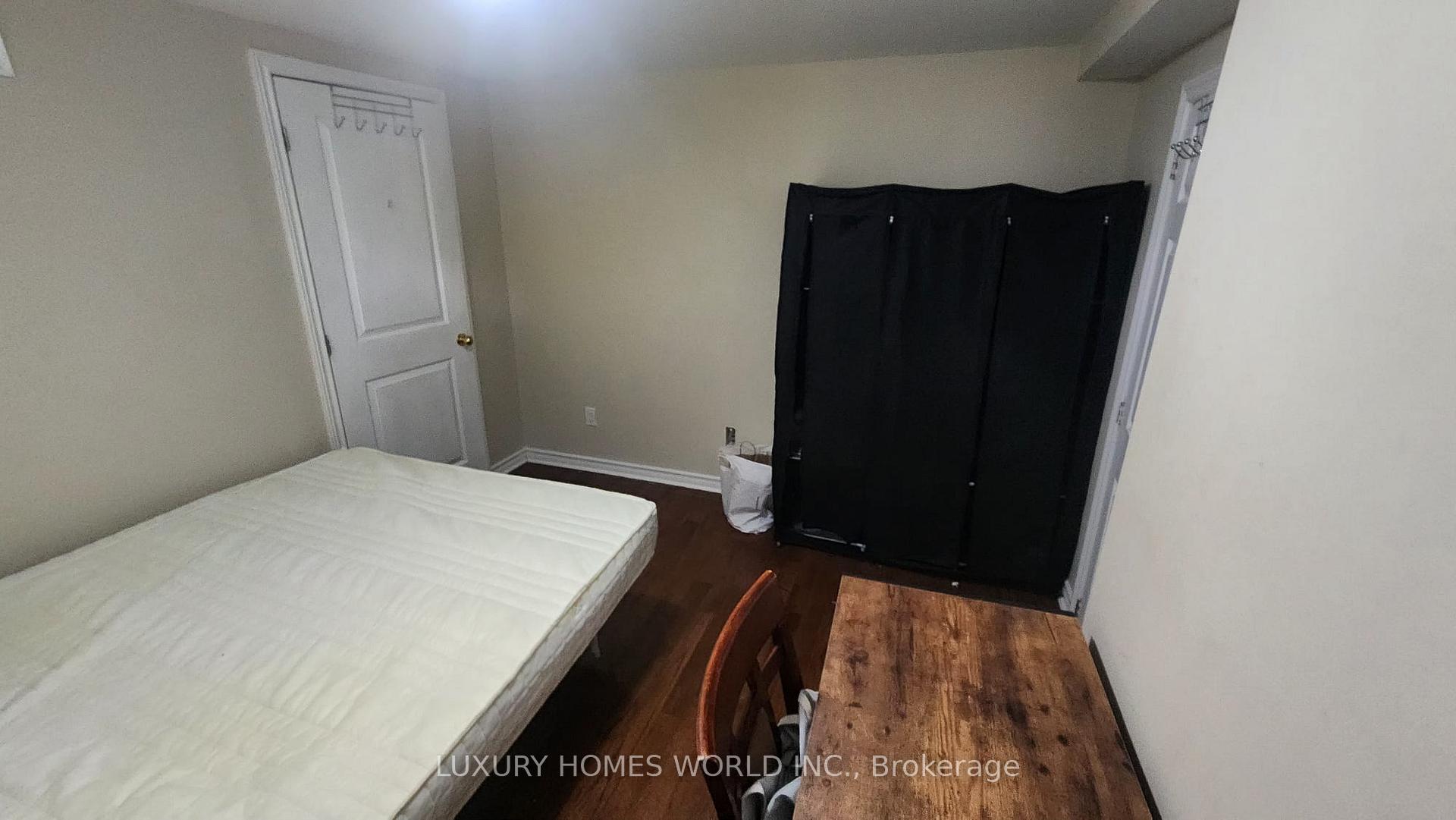 Photo 8 of 17 Eastvale Drive, Markham, Cedarwood — HOMEH