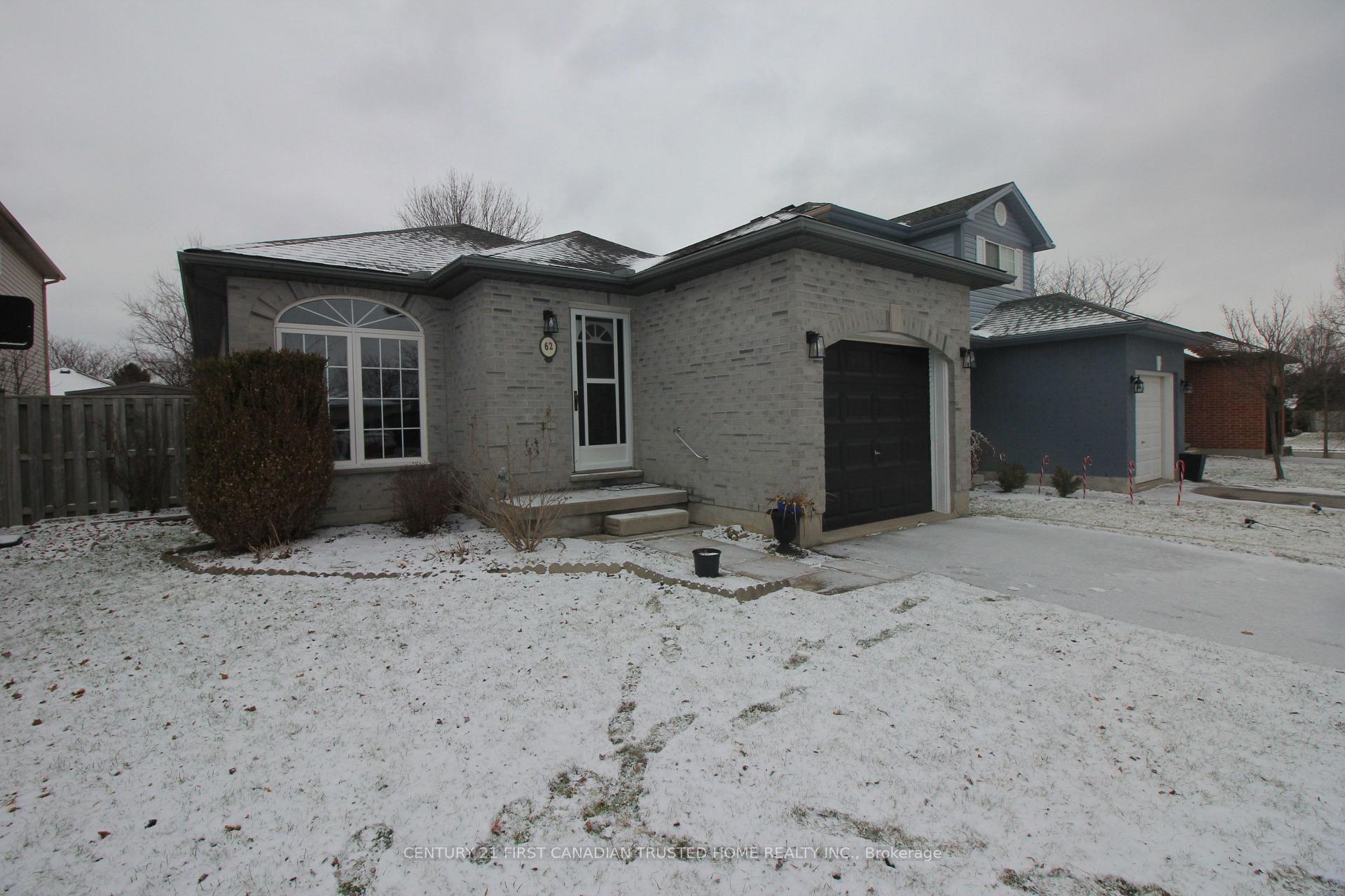 Photo 3 of 62 Maxine Court E, Middlesex Centre, Kilworth — HOMEH