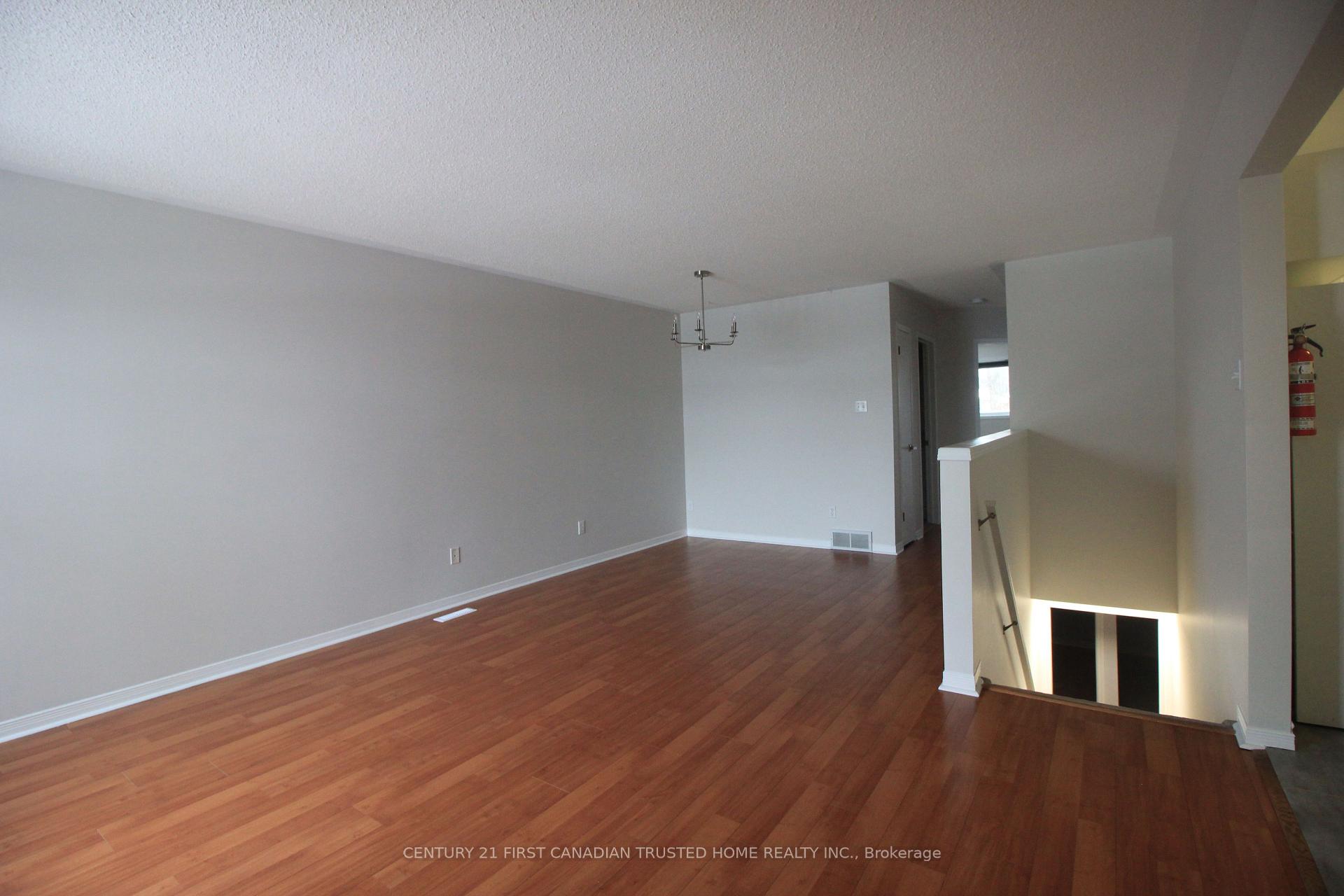 Photo 5 of 62 Maxine Court E, Middlesex Centre, Kilworth — HOMEH